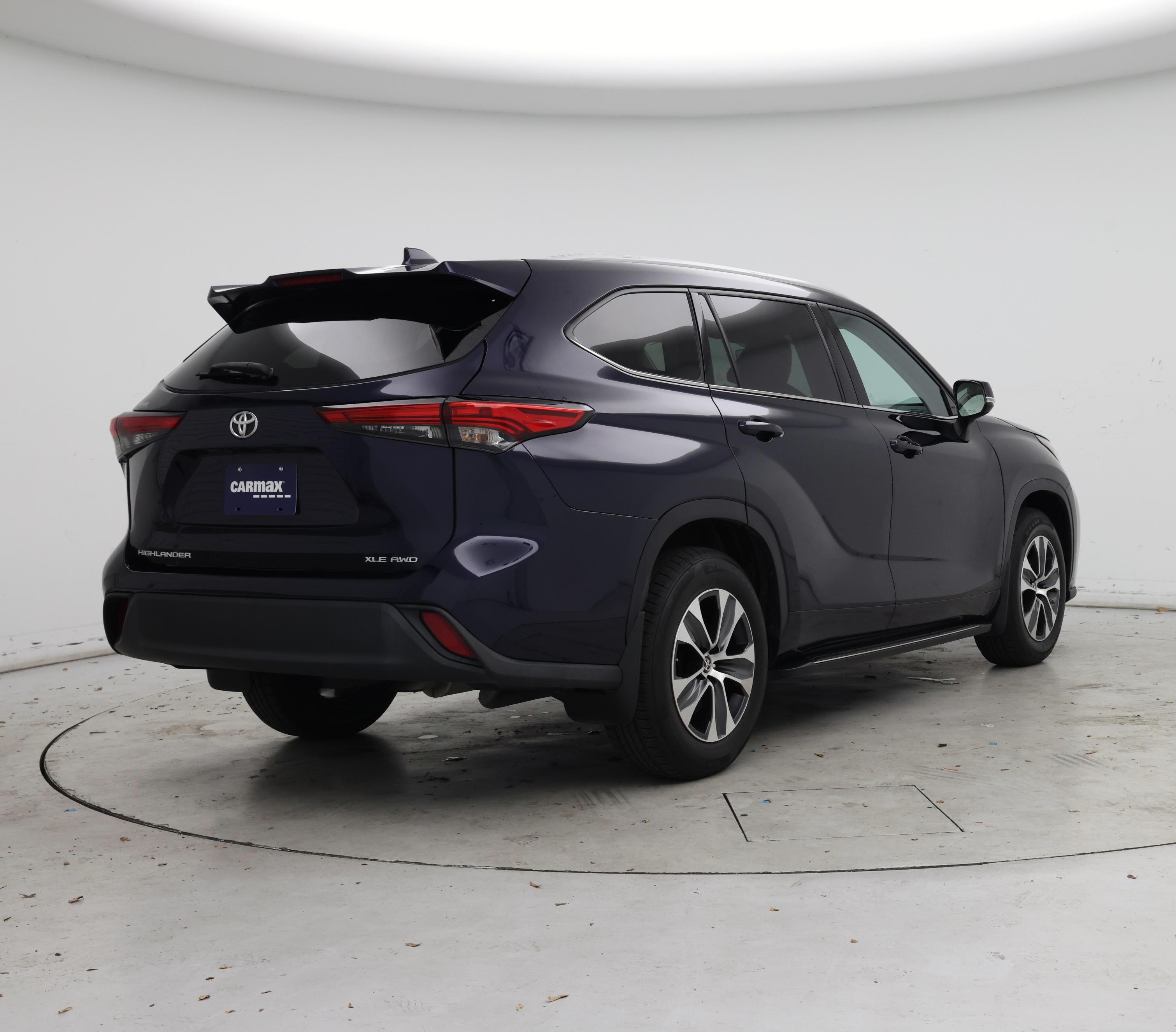 Thumbnail: 2022 Toyota Highlander - 8