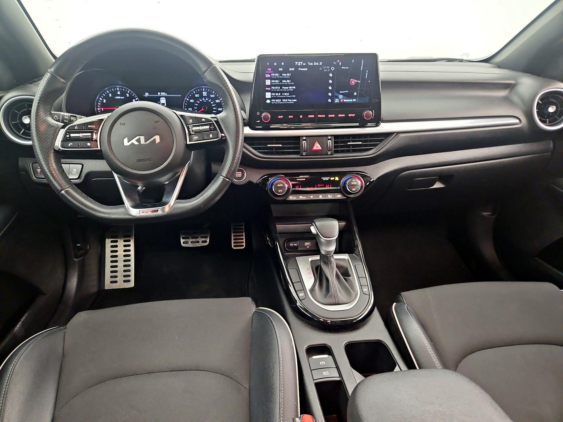 Thumbnail: 2023 Kia Forte - 9