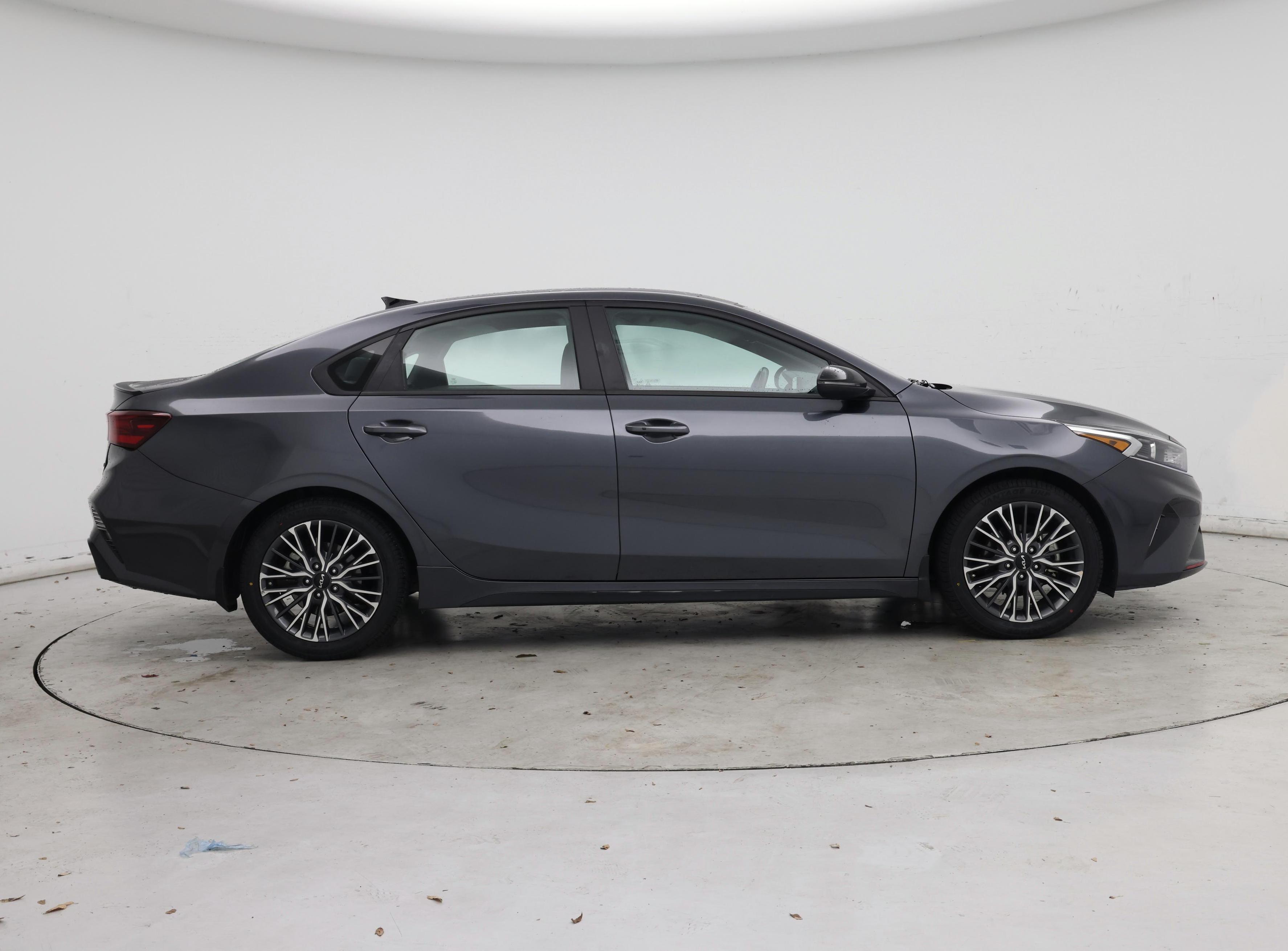 Thumbnail: 2023 Kia Forte - 7