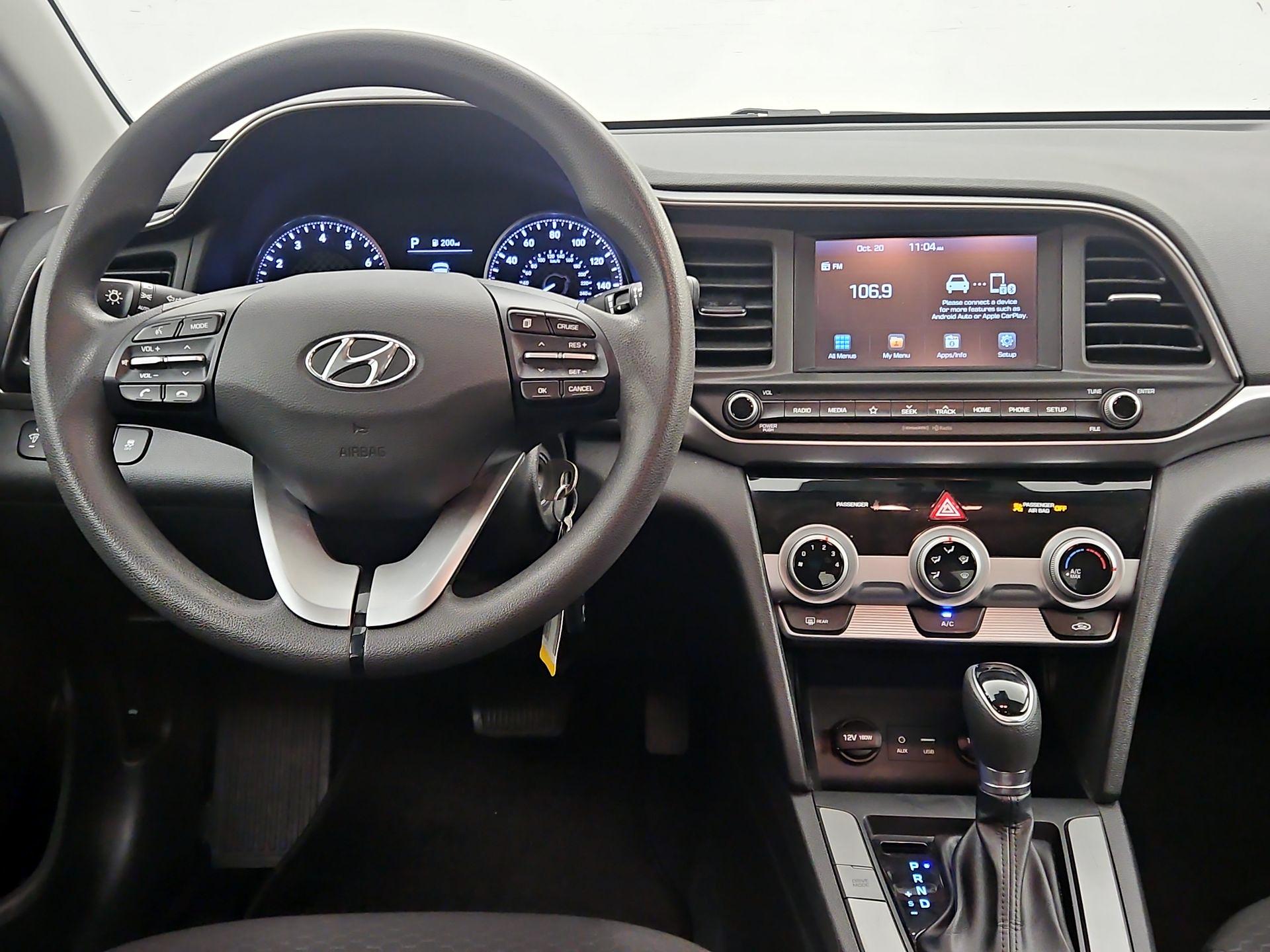 Thumbnail: 2019 Hyundai Elantra - 10