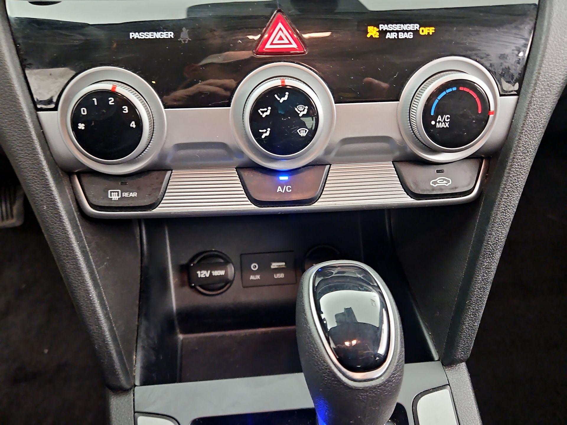 Thumbnail: 2019 Hyundai Elantra - 16