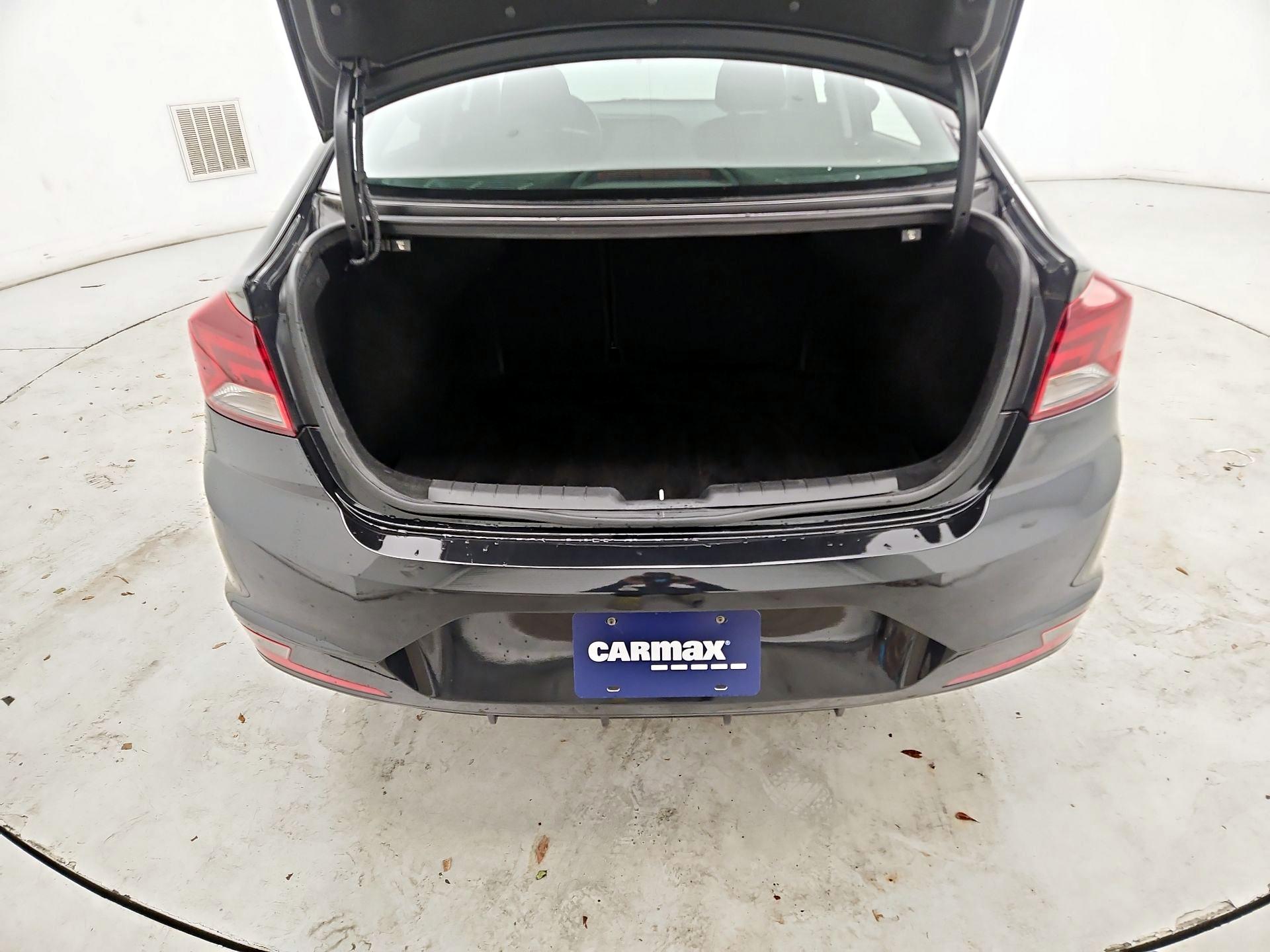 Thumbnail: 2019 Hyundai Elantra - 20