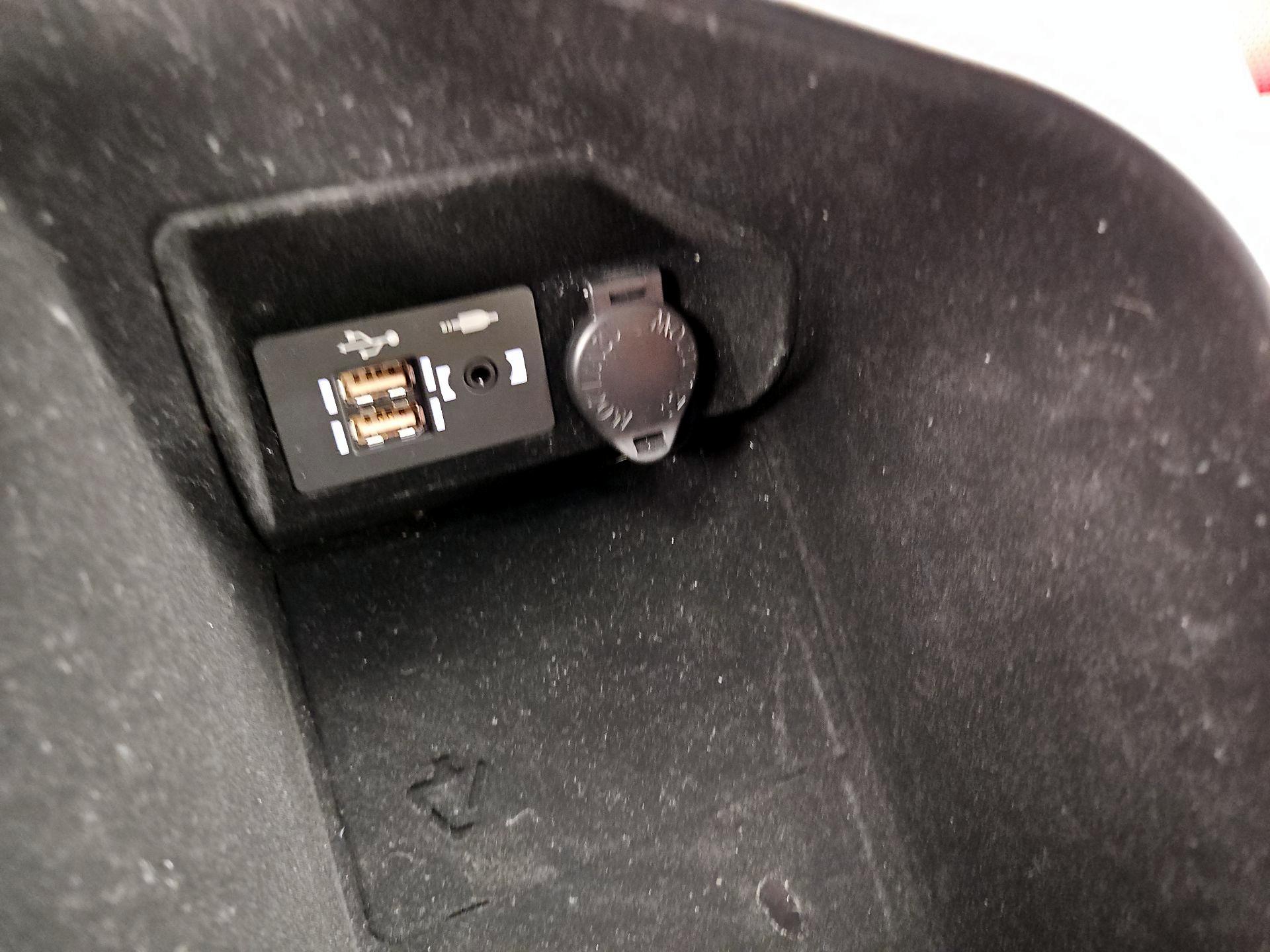 Thumbnail: 2023 Lexus IS - 18