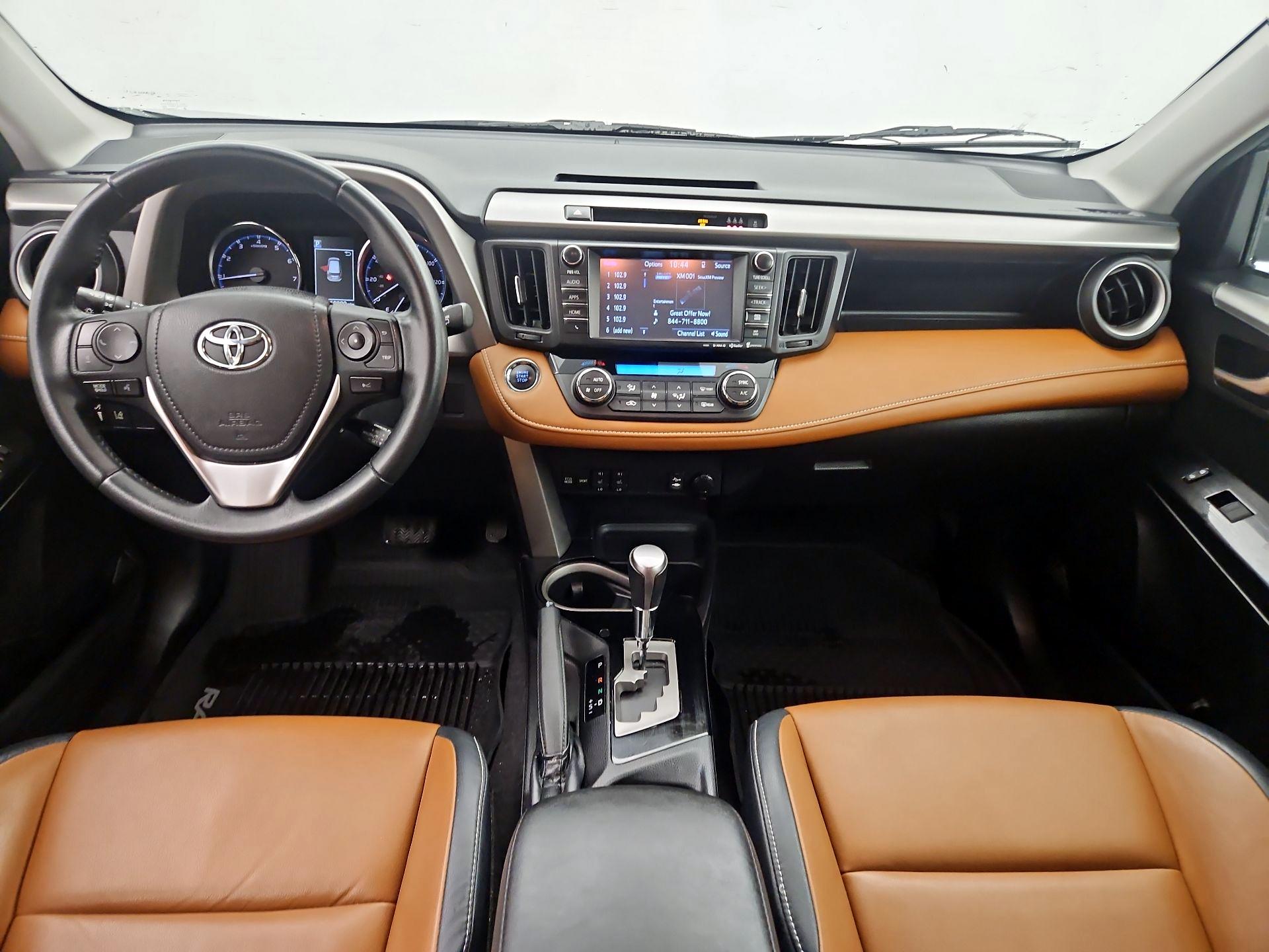Thumbnail: 2017 Toyota RAV4 - 9