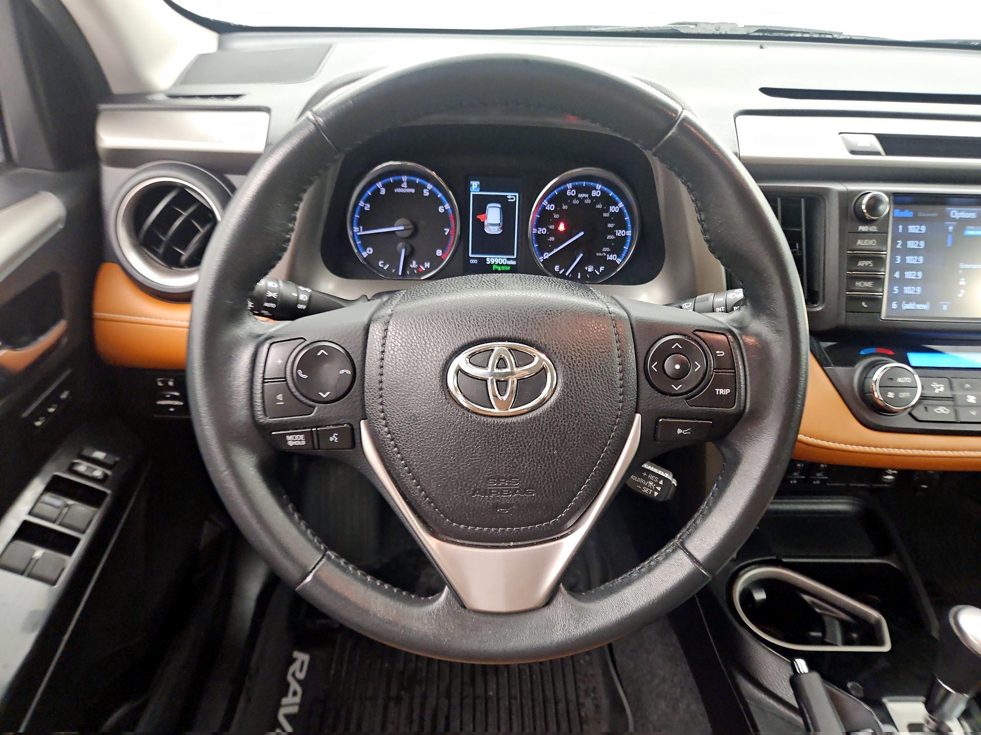 Thumbnail: 2017 Toyota RAV4 - 10
