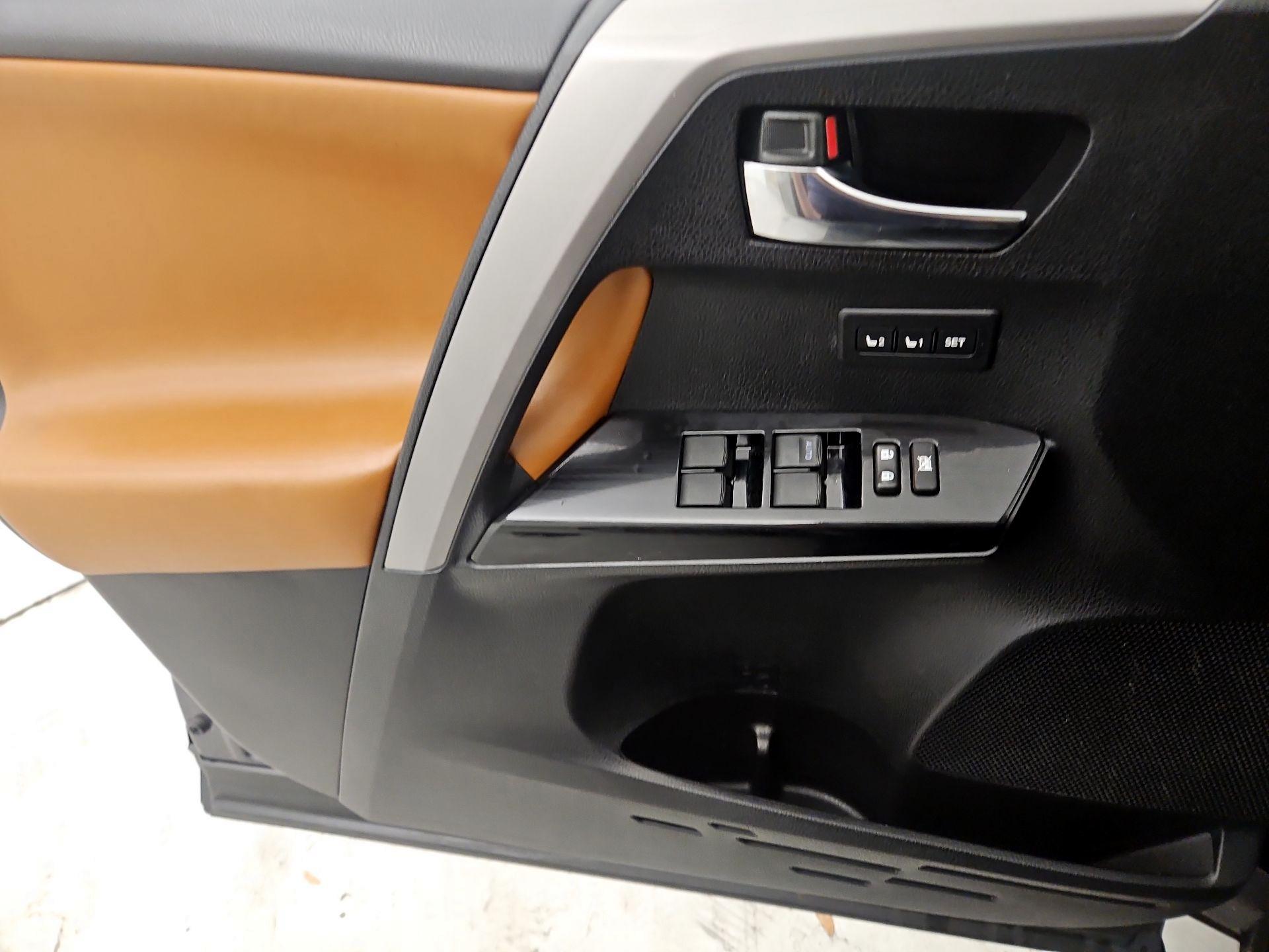 Thumbnail: 2017 Toyota RAV4 - 12
