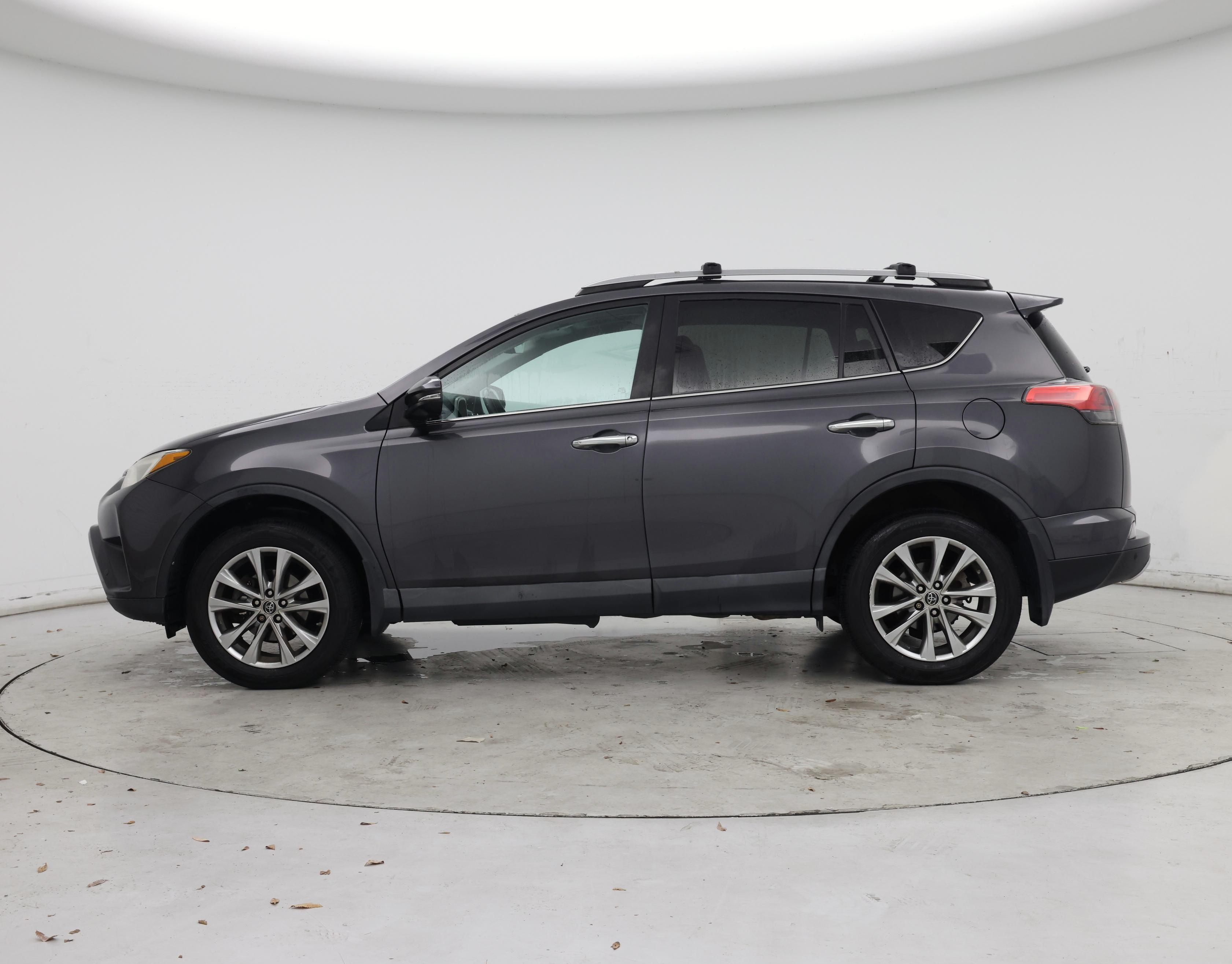 Thumbnail: 2017 Toyota RAV4 - 3