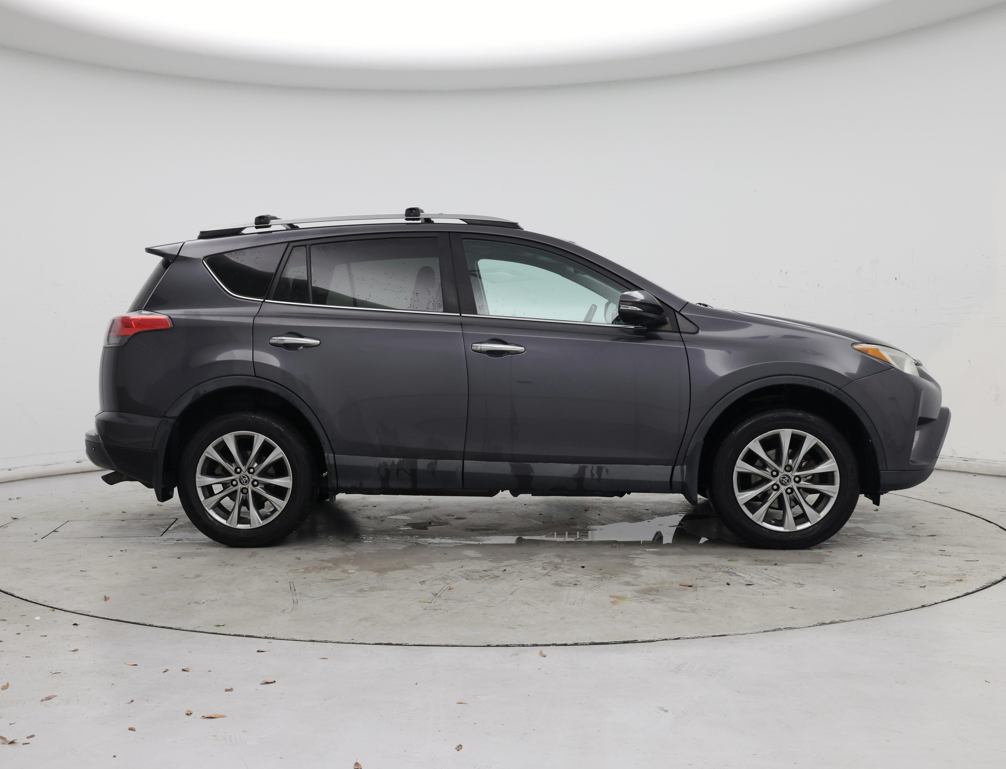 Thumbnail: 2017 Toyota RAV4 - 7