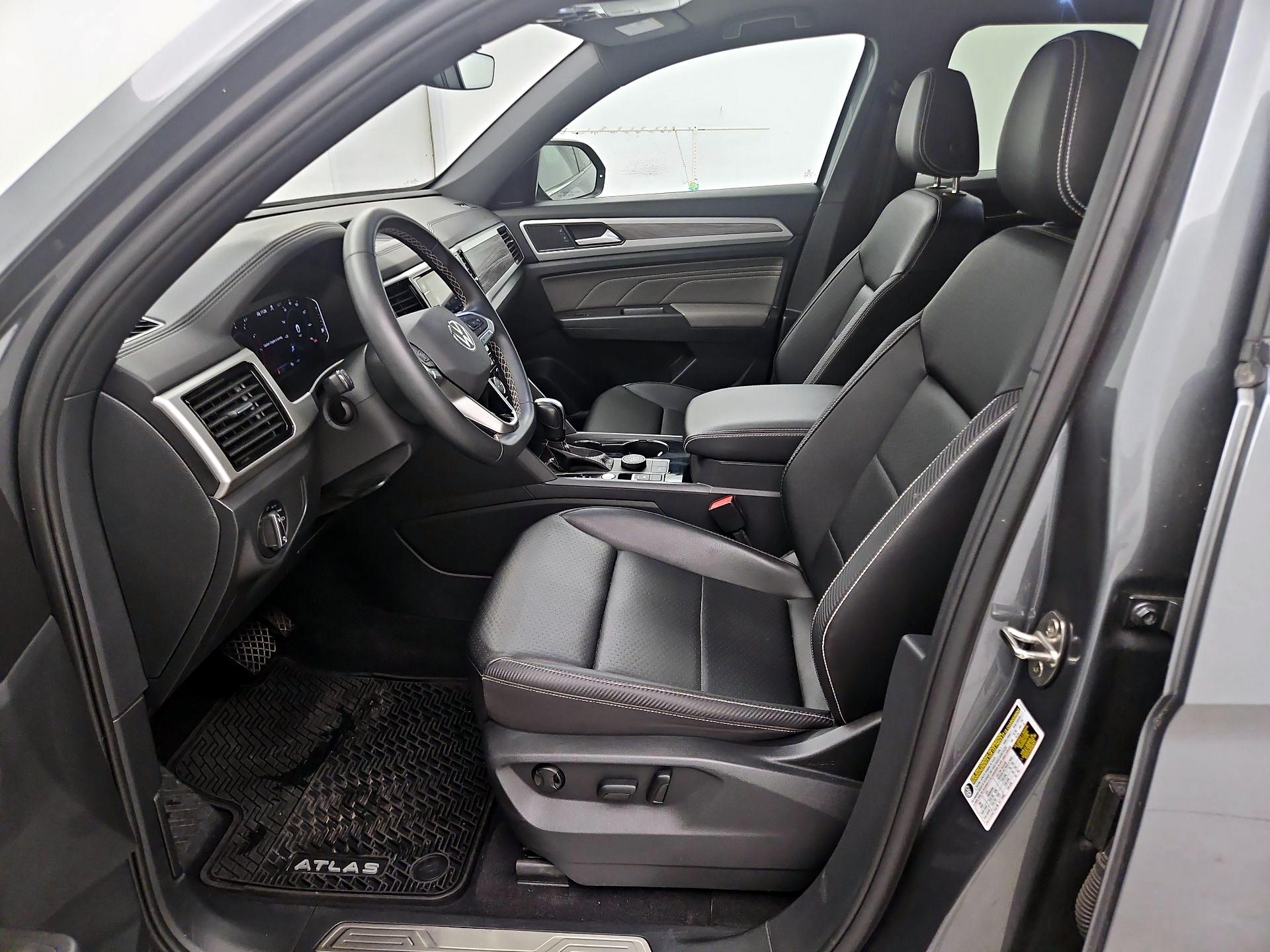 Thumbnail: 2023 Volkswagen Atlas - 11