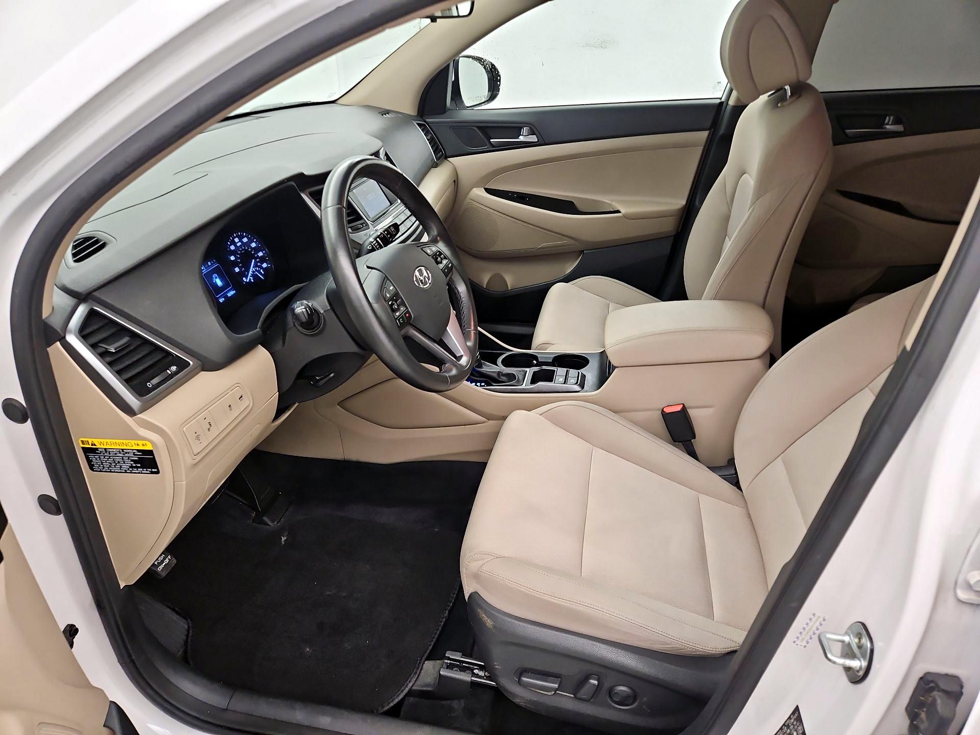 Thumbnail: 2017 Hyundai Tucson - 11