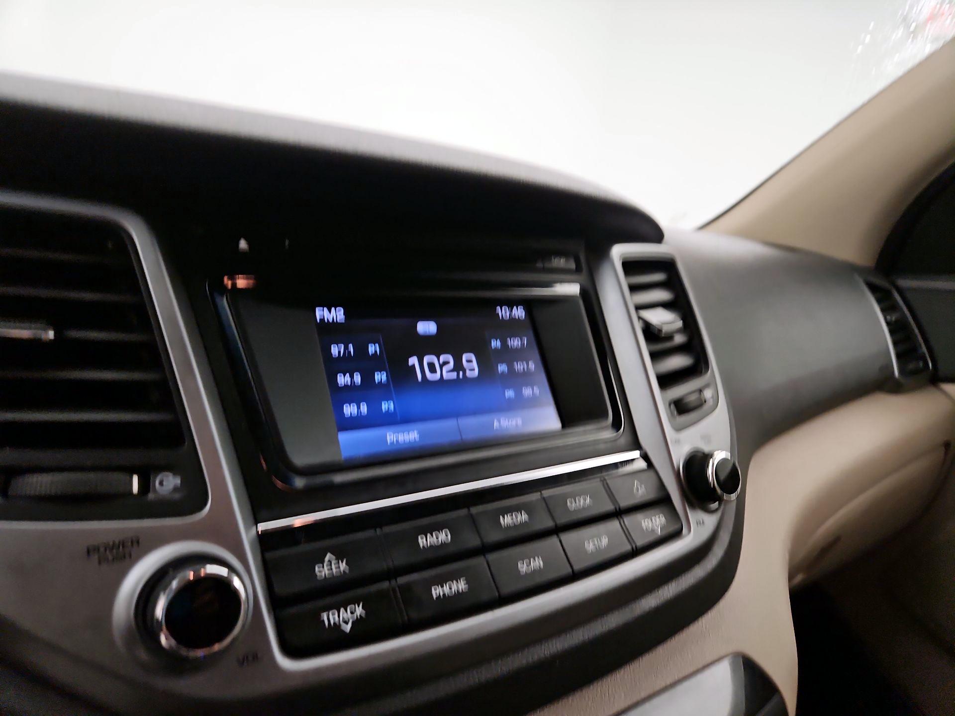 Thumbnail: 2017 Hyundai Tucson - 15