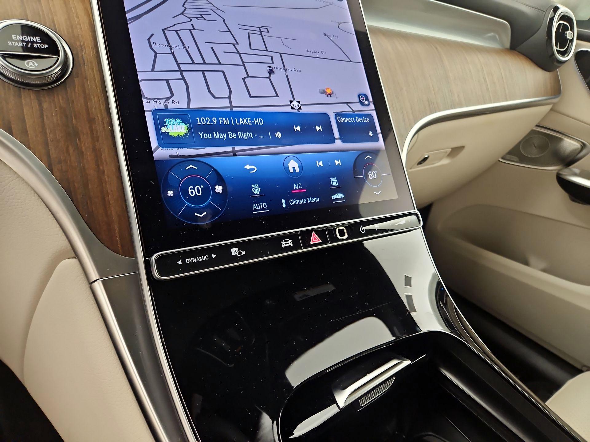 Thumbnail: 2024 Mercedes-Benz GLC - 16