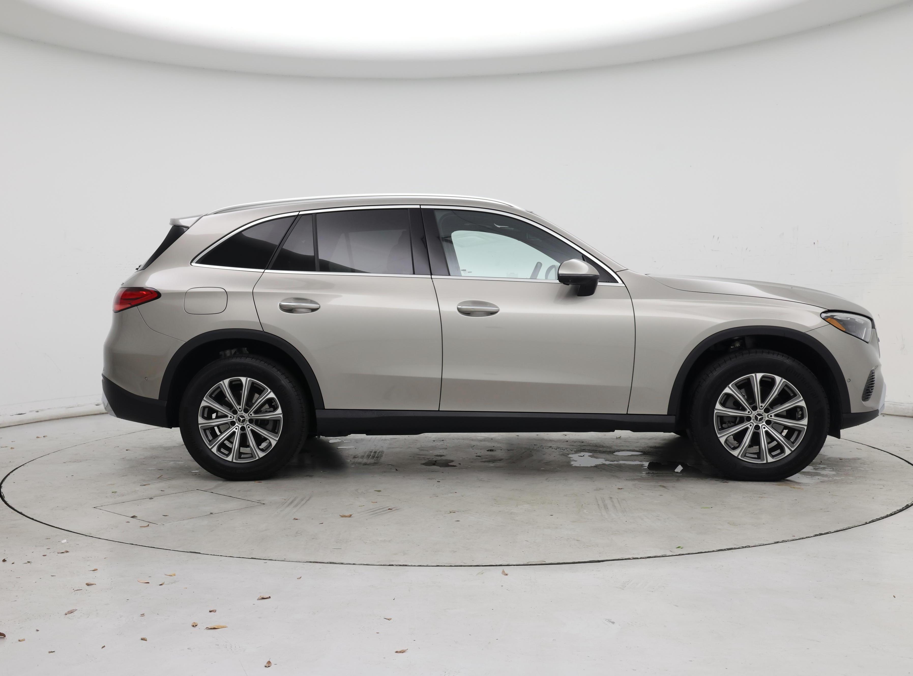 Thumbnail: 2024 Mercedes-Benz GLC - 7