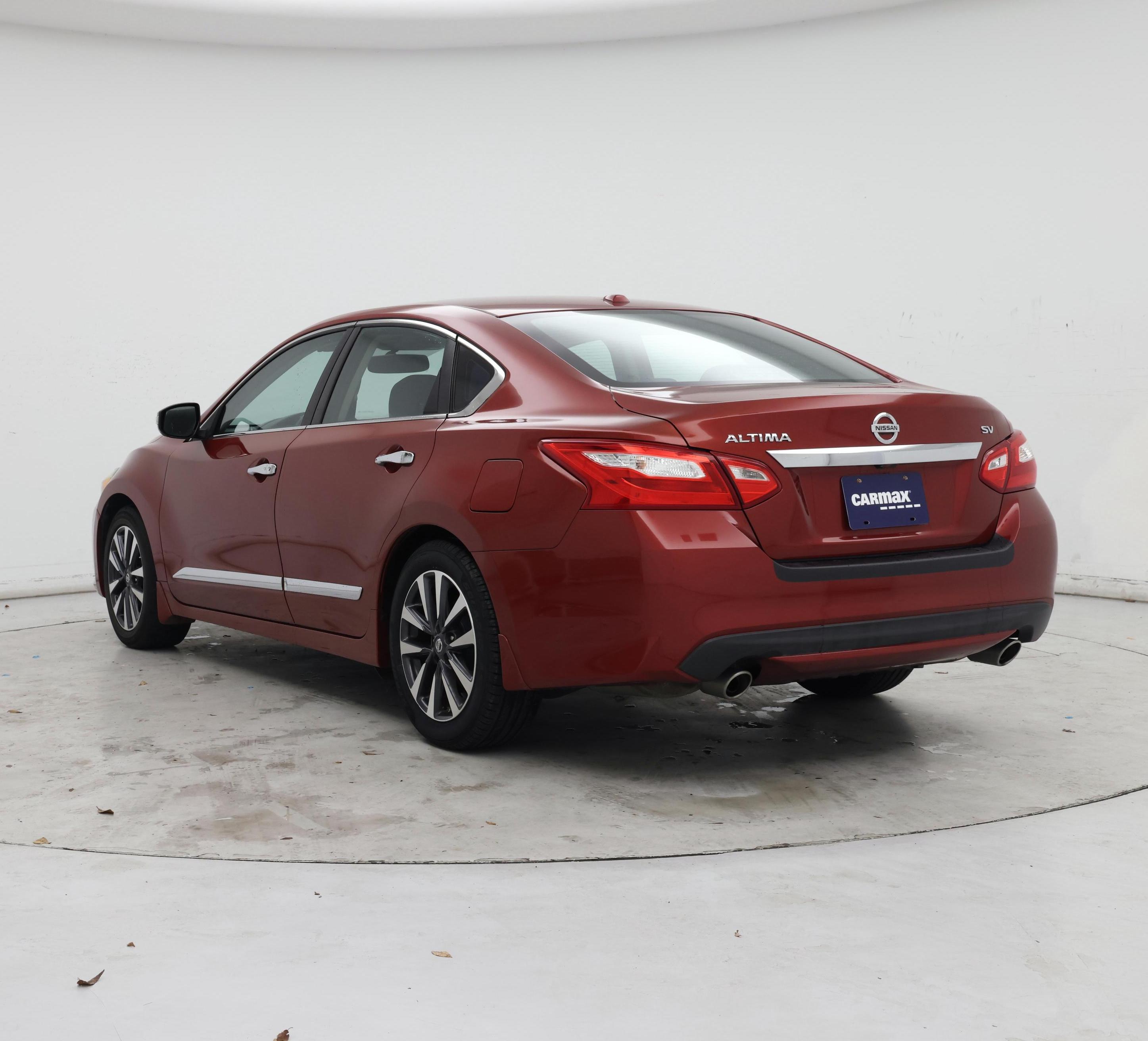 Thumbnail: 2016 Nissan Altima - 2