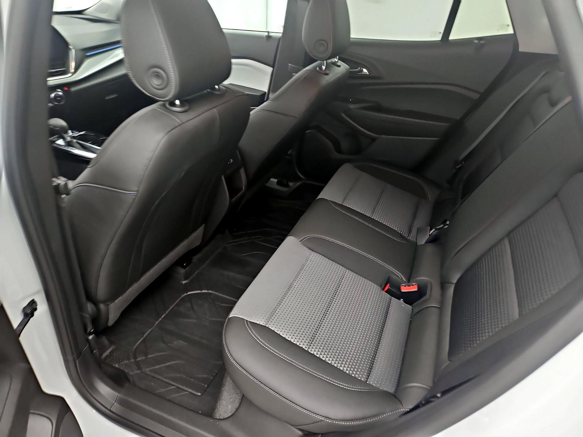 Thumbnail: 2025 Chevrolet Trax - 19