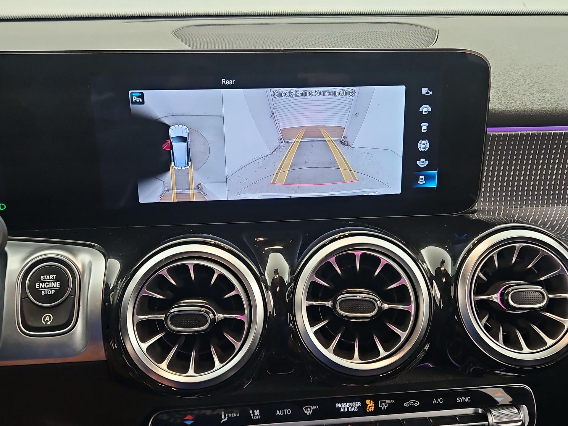 Thumbnail: 2022 Mercedes-Benz GLB - 14