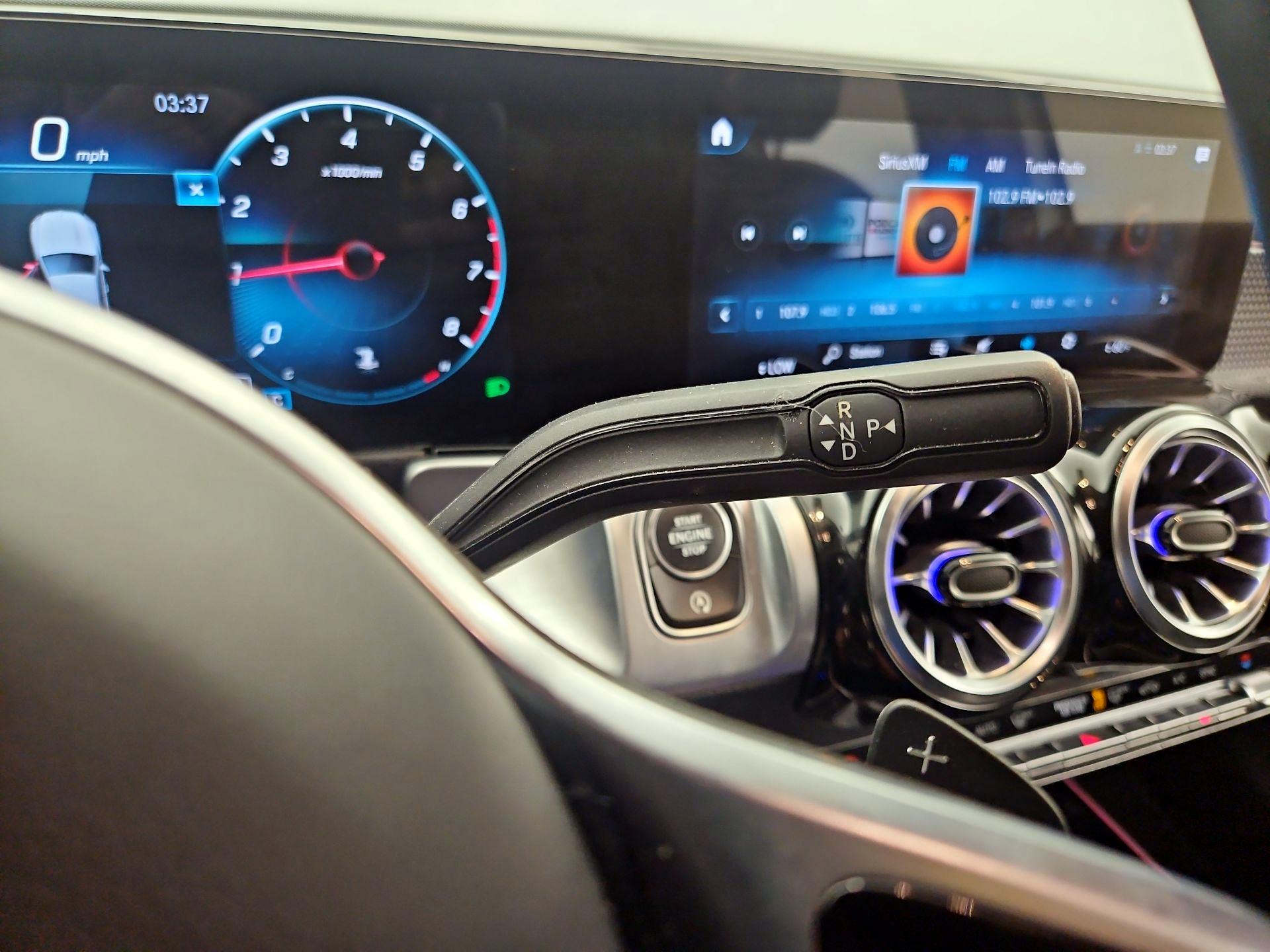 Thumbnail: 2022 Mercedes-Benz GLB - 17