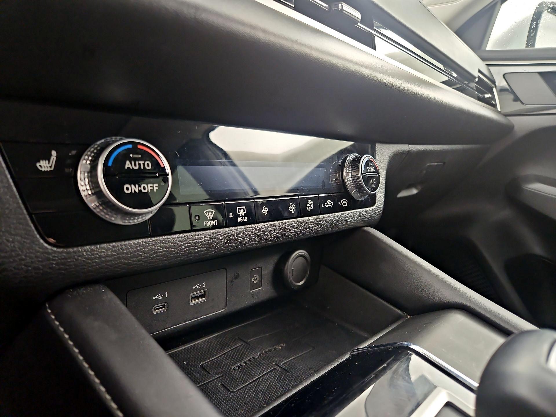 Thumbnail: 2022 Mitsubishi Outlander - 16