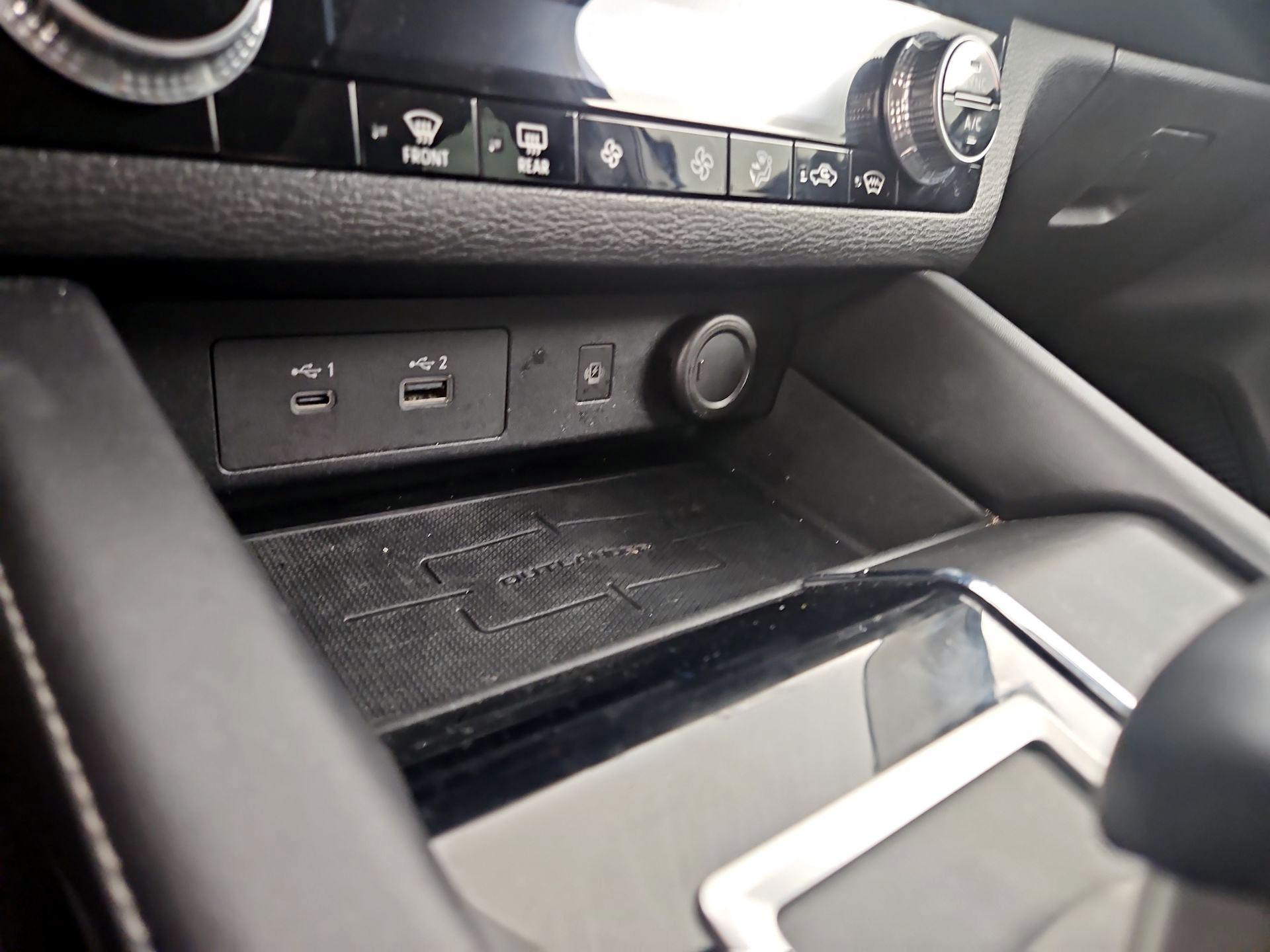 Thumbnail: 2022 Mitsubishi Outlander - 18