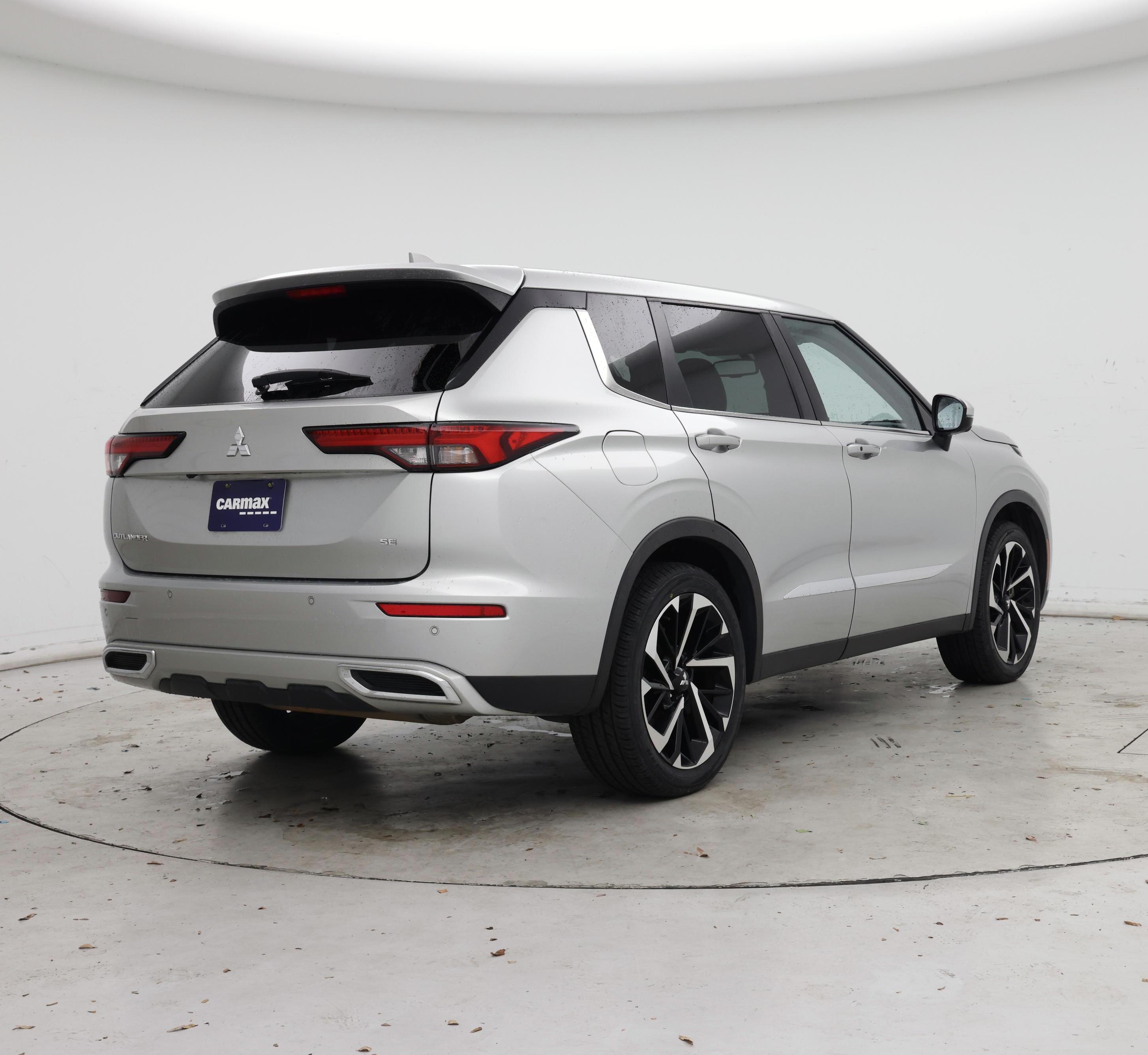 Thumbnail: 2022 Mitsubishi Outlander - 8