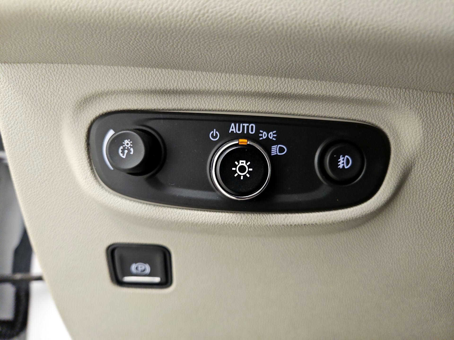 Thumbnail: 2020 GMC Terrain - 13