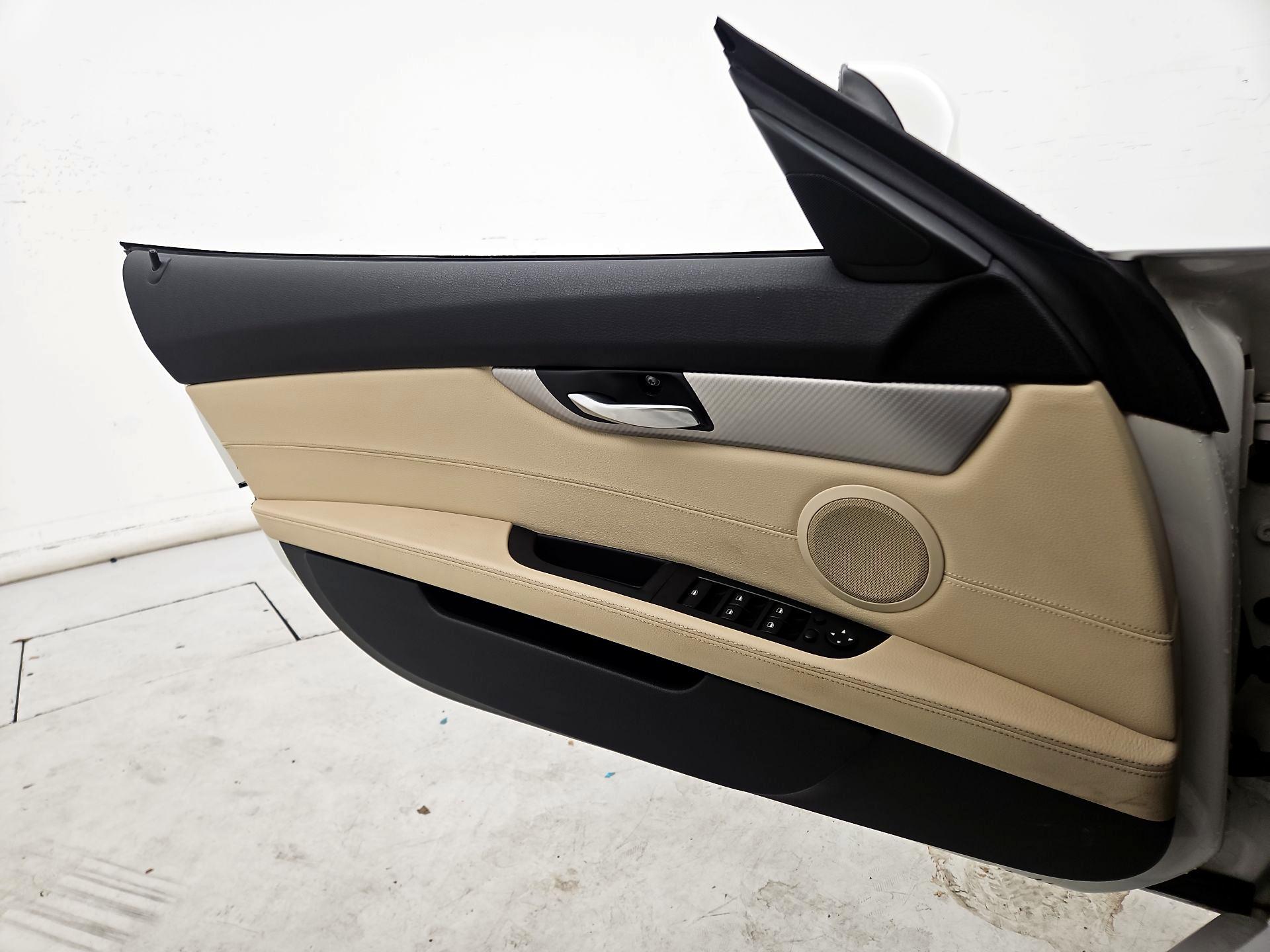 Thumbnail: 2015 BMW Z4 - 12