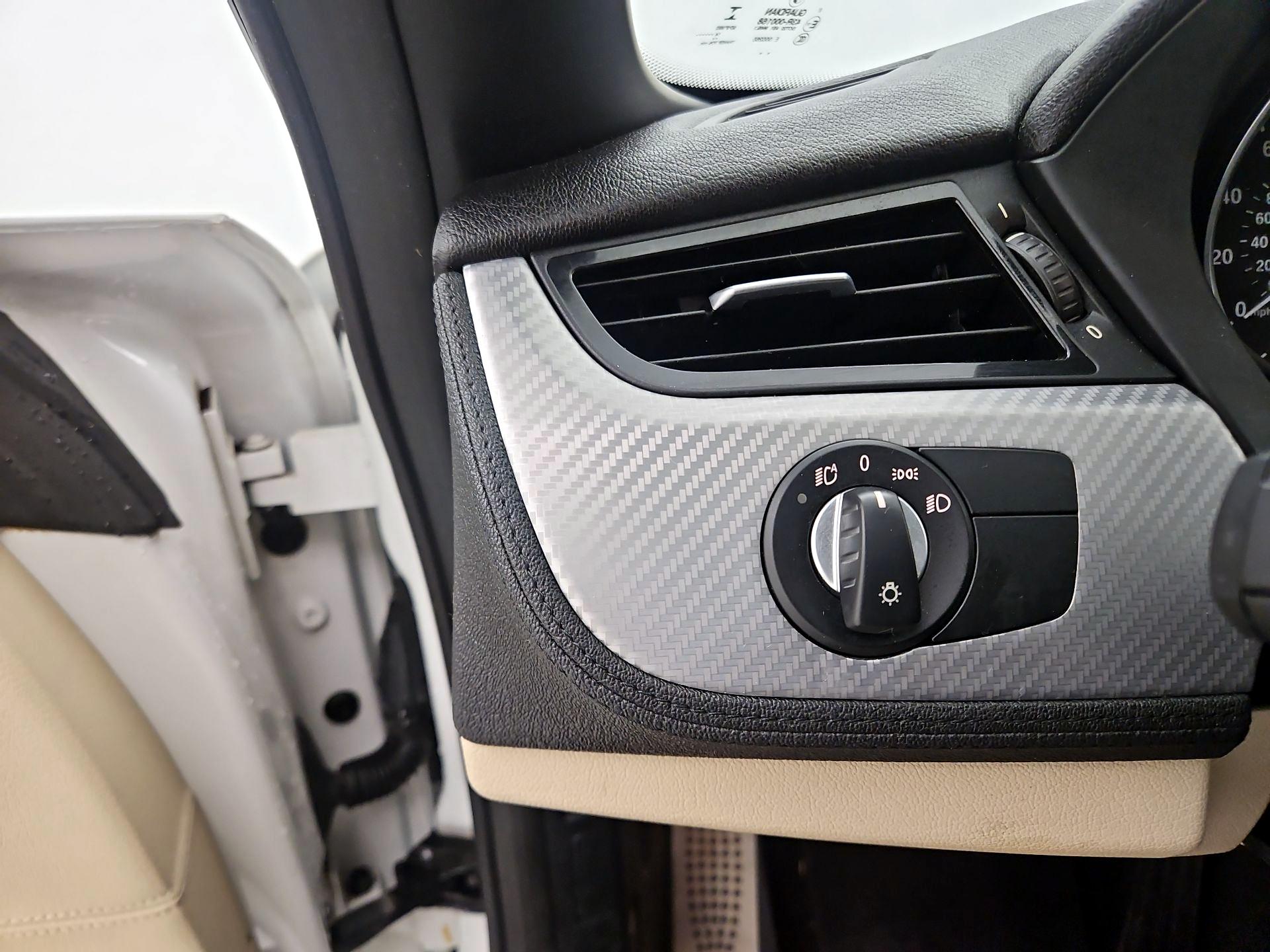 Thumbnail: 2015 BMW Z4 - 13