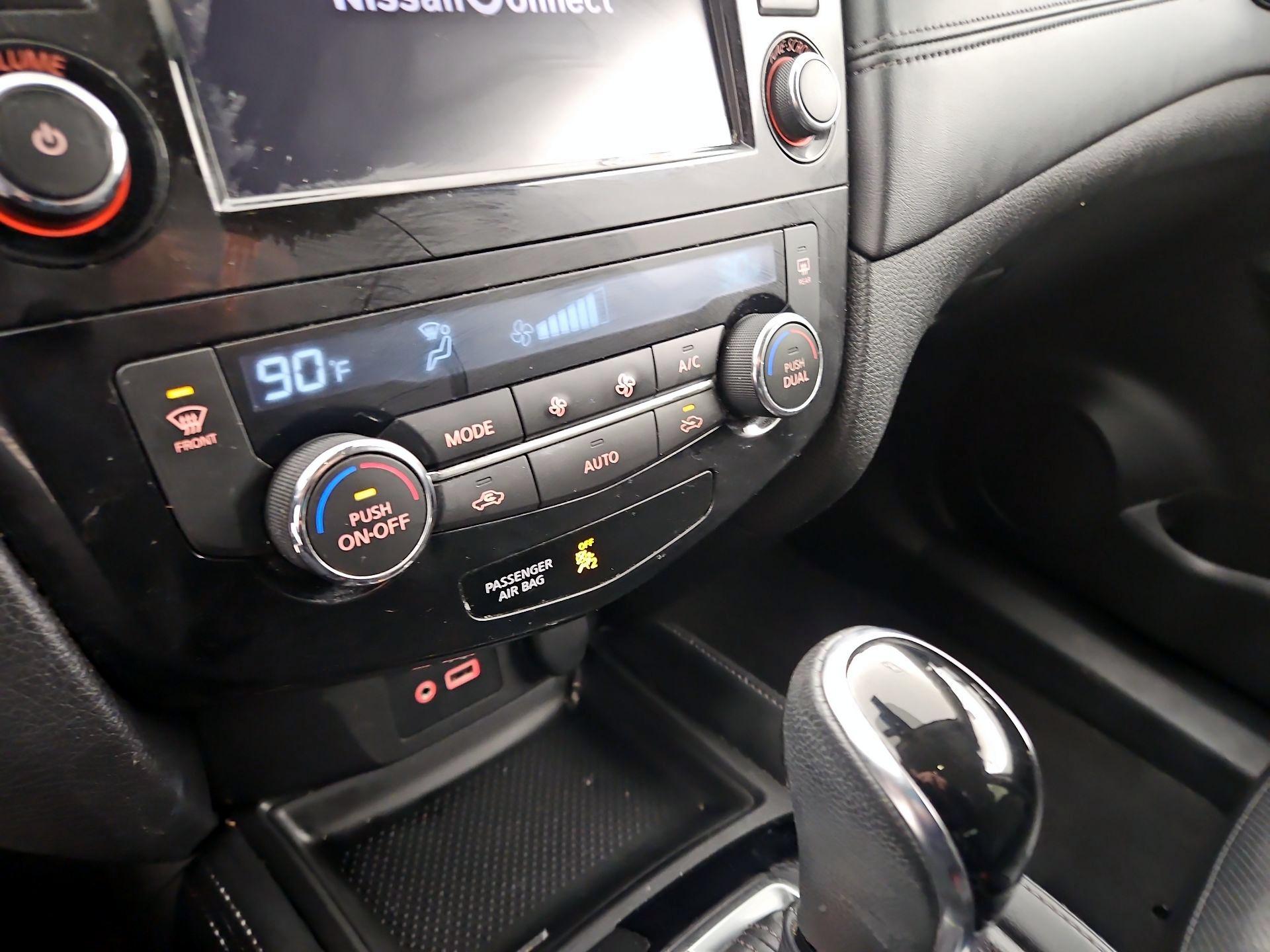 Thumbnail: 2018 Nissan Rogue - 16