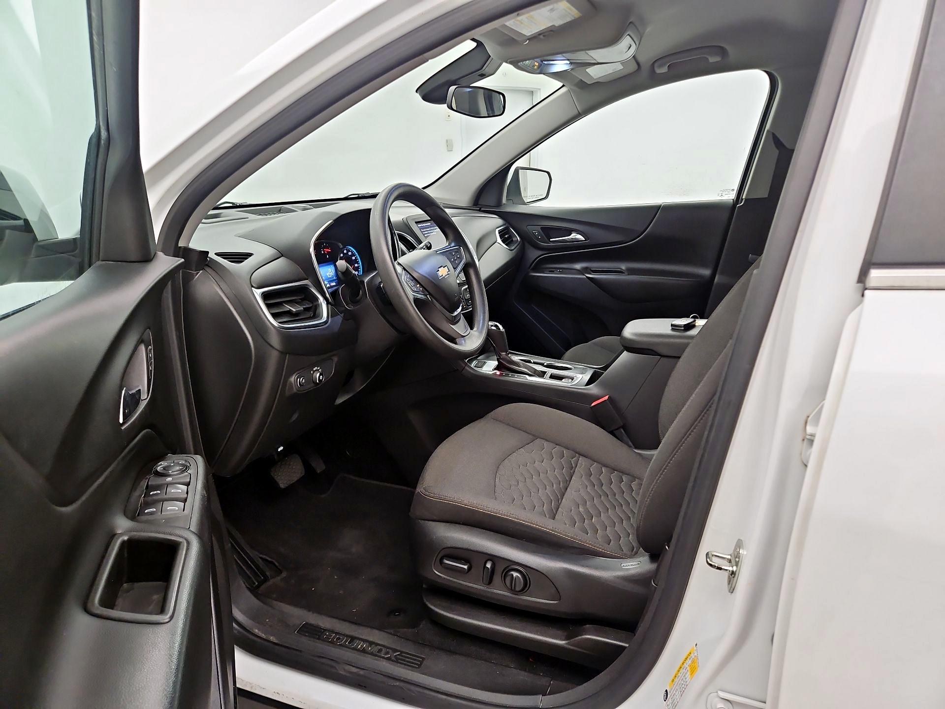 Thumbnail: 2021 Chevrolet Equinox - 11