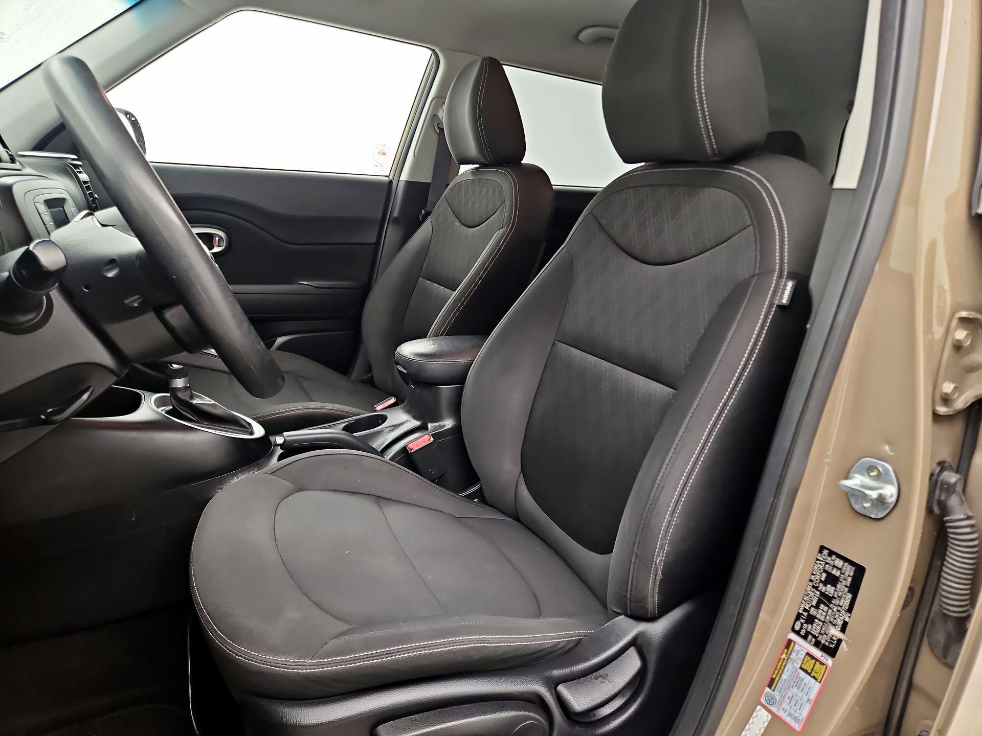 Thumbnail: 2015 Kia Soul - 11