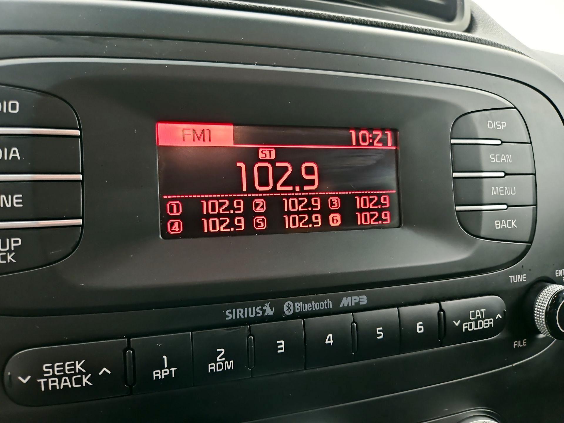 Thumbnail: 2015 Kia Soul - 14