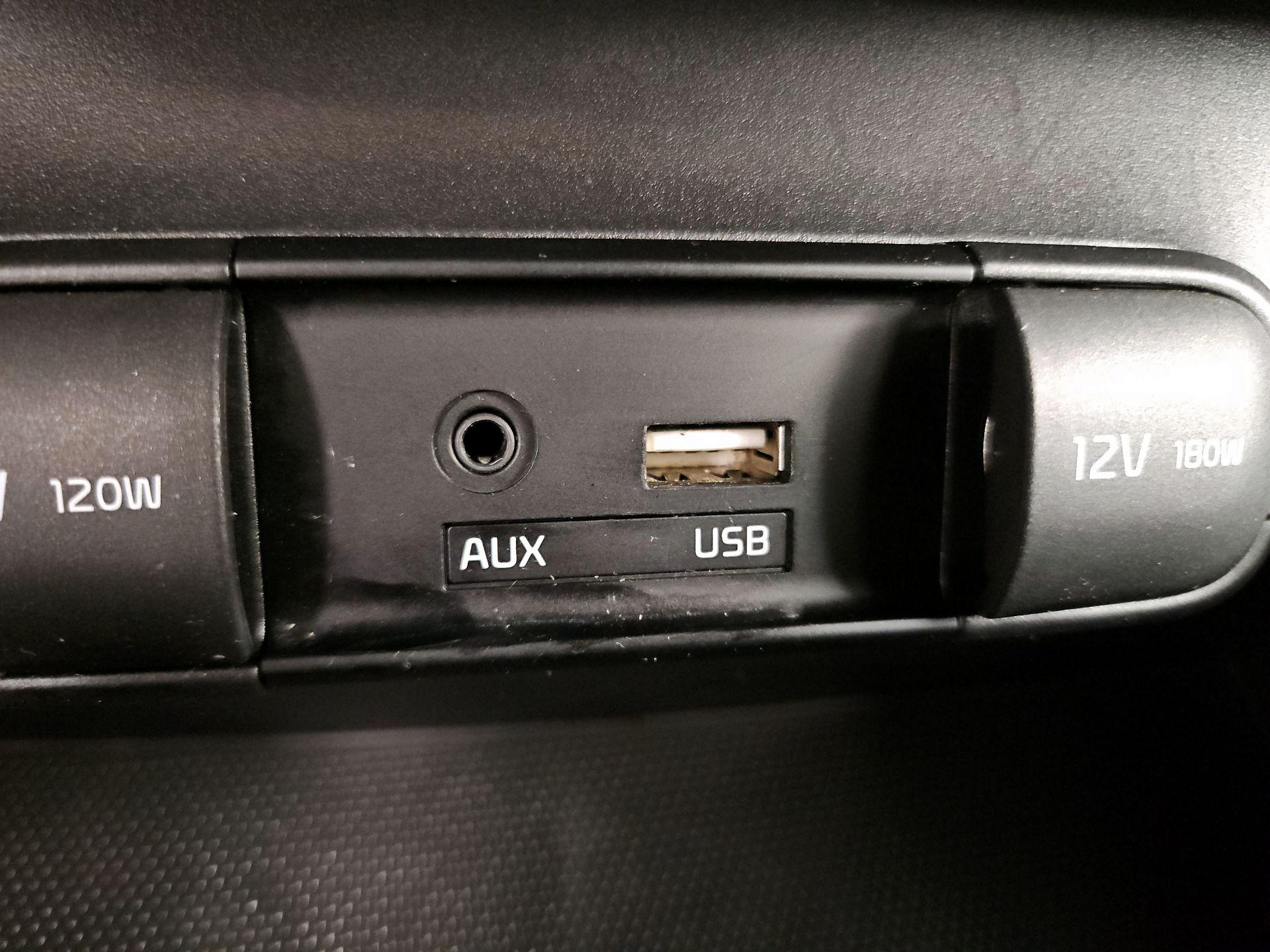 Thumbnail: 2015 Kia Soul - 17