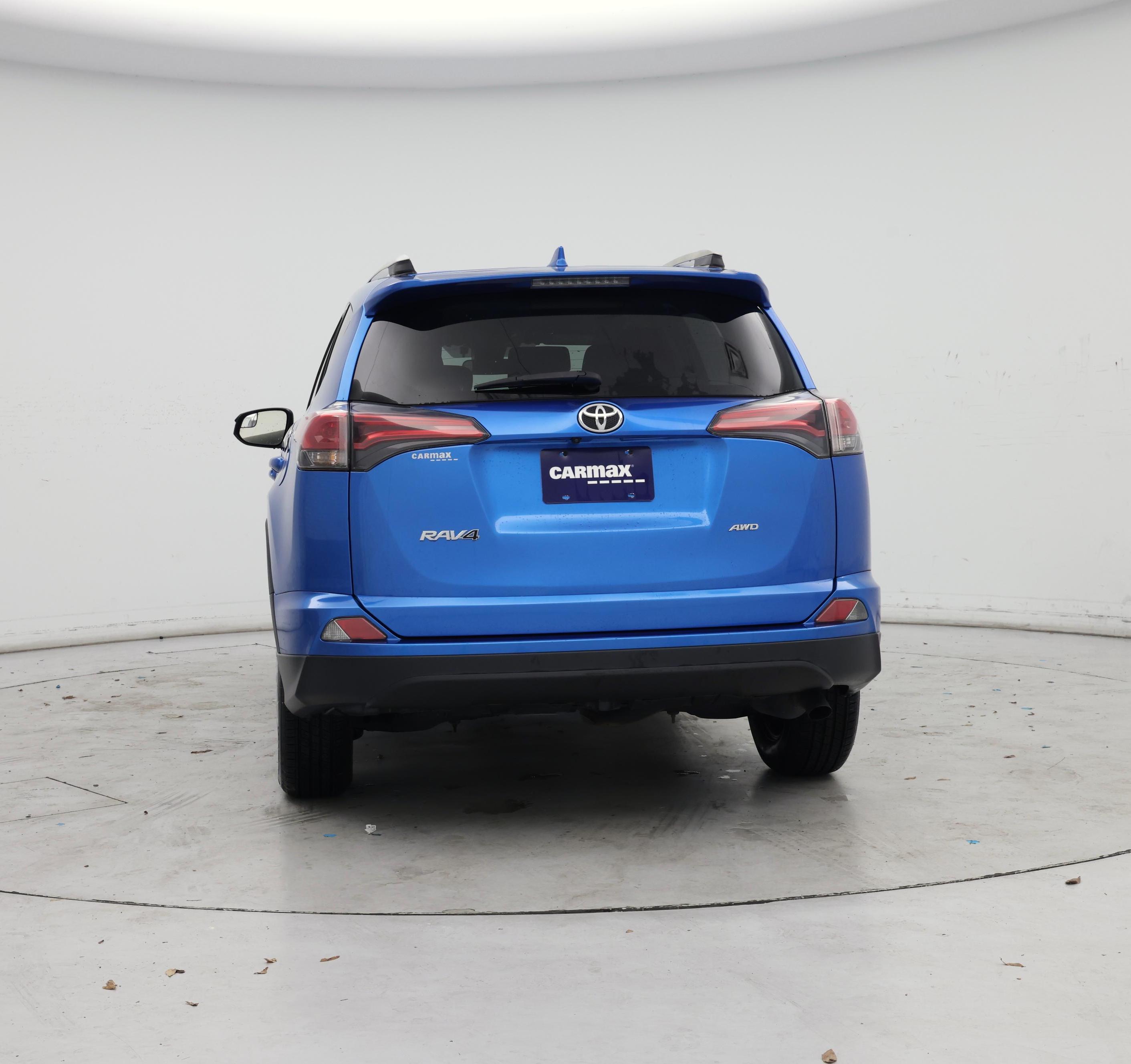 Thumbnail: 2018 Toyota RAV4 - 6