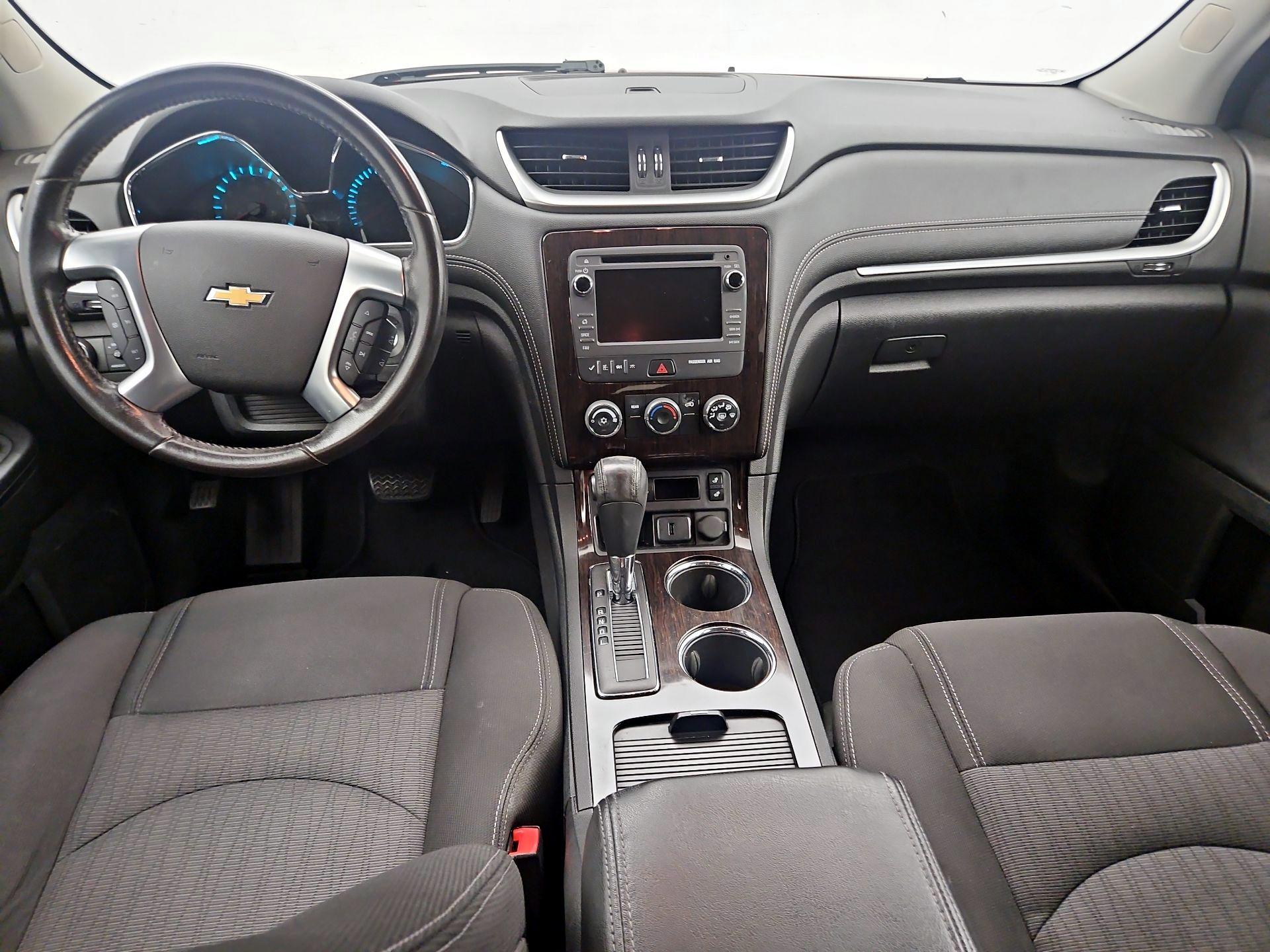 Thumbnail: 2017 Chevrolet Traverse - 9