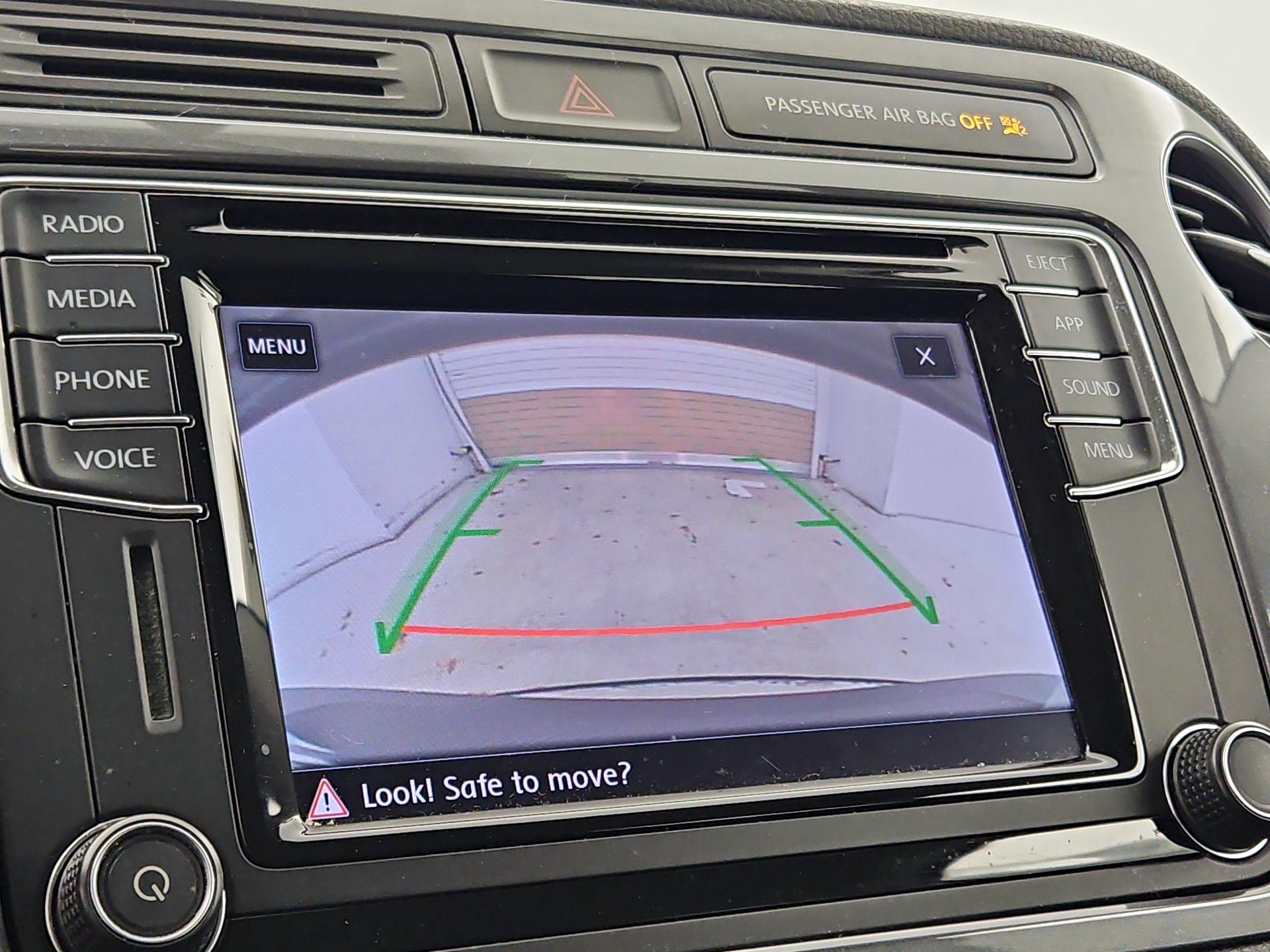 Thumbnail: 2017 Volkswagen Tiguan - 14