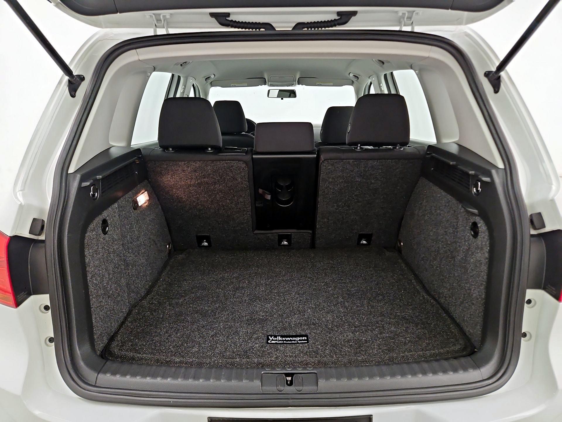 Thumbnail: 2017 Volkswagen Tiguan - 20