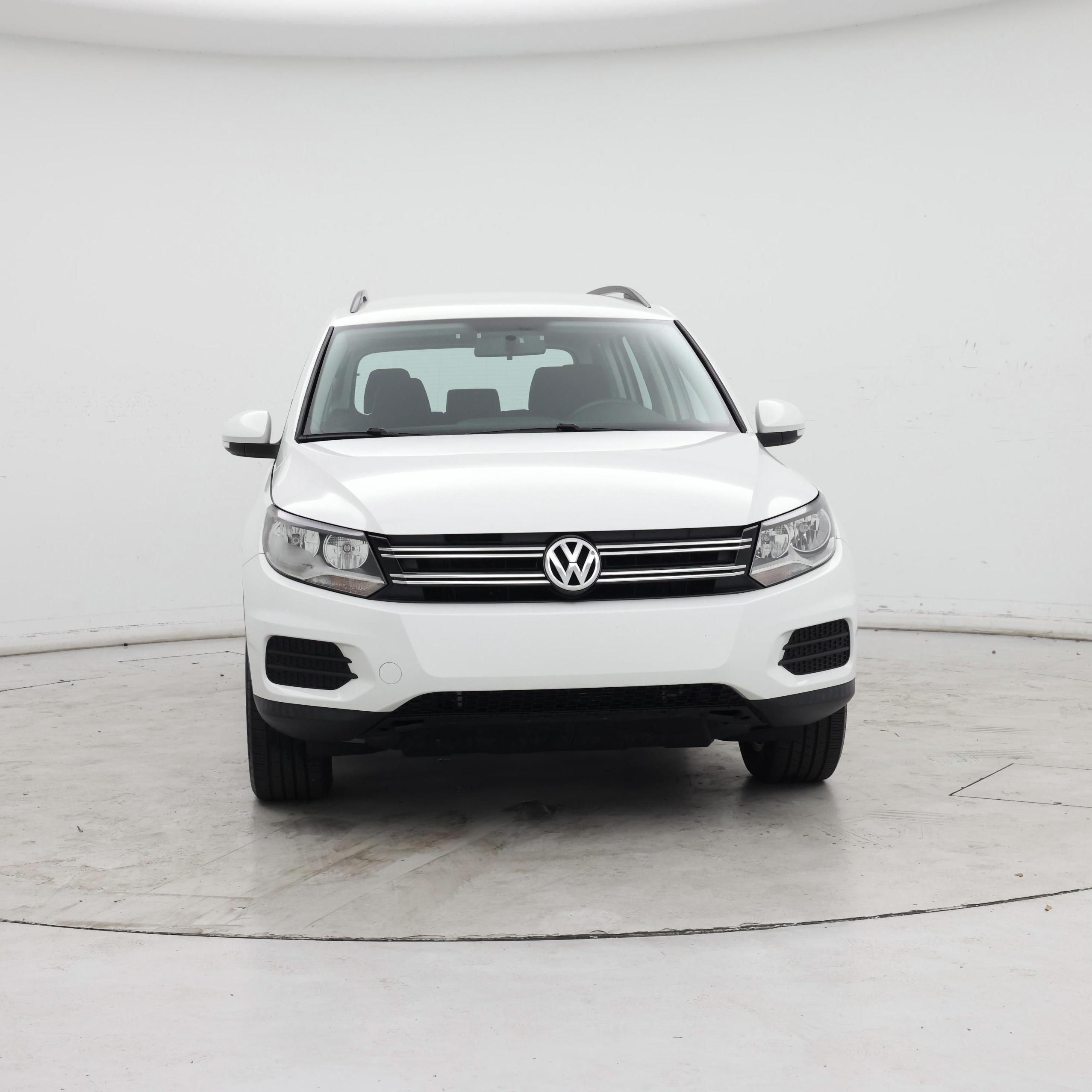 Thumbnail: 2017 Volkswagen Tiguan - 5
