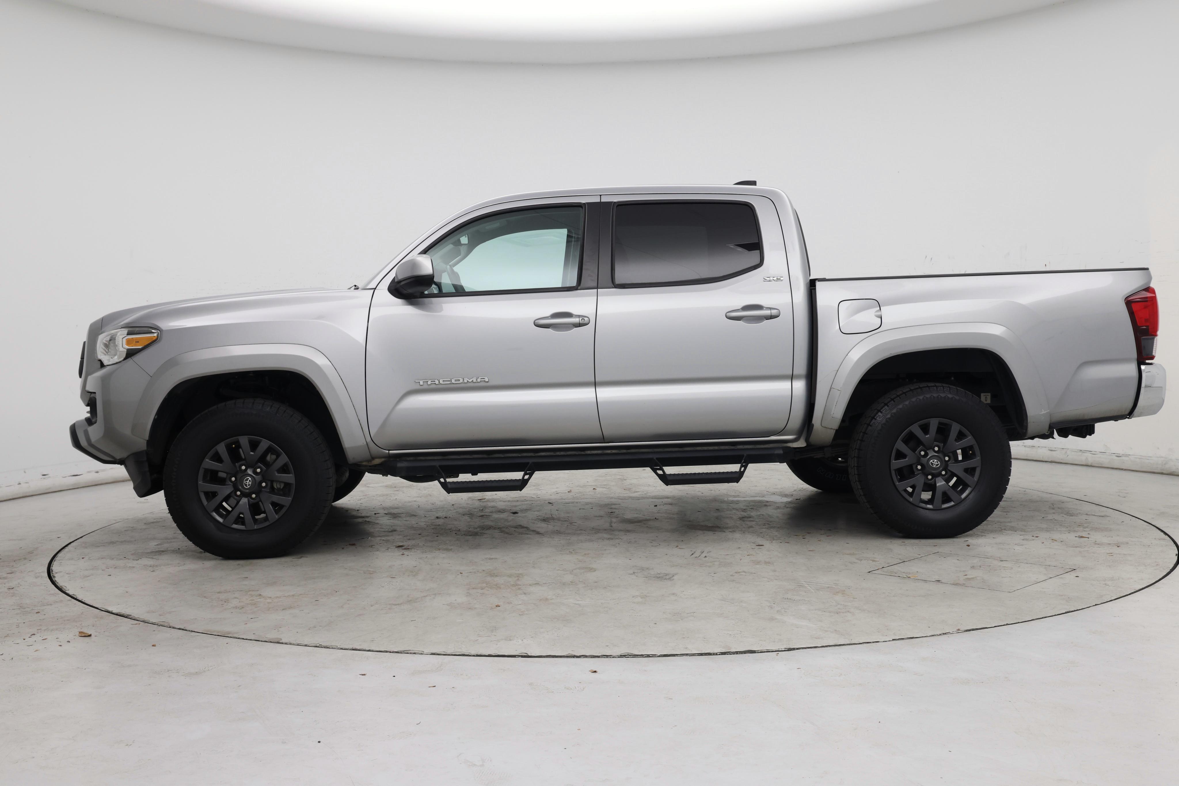 Thumbnail: 2021 Toyota Tacoma - 3