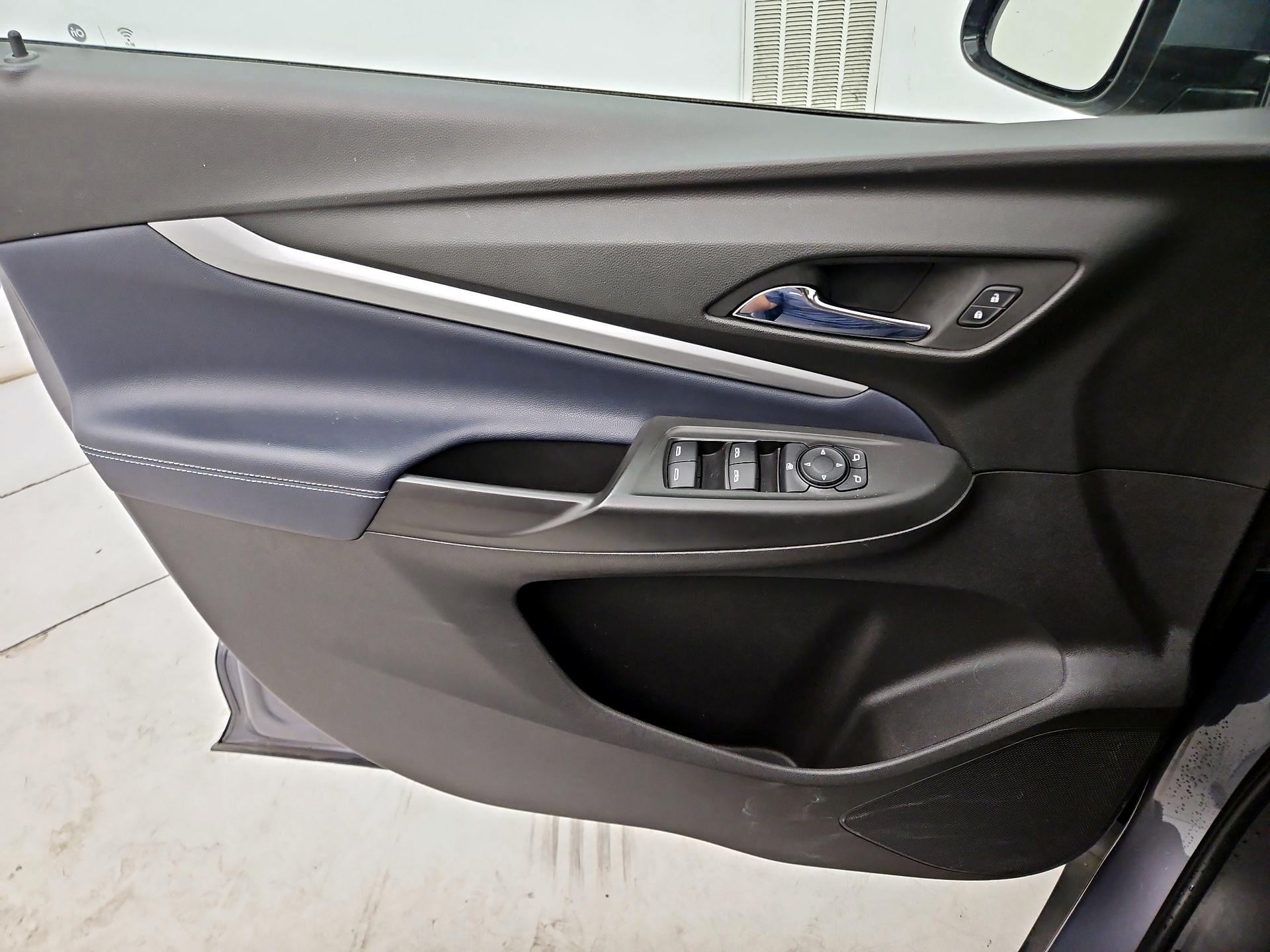 Thumbnail: 2022 Chevrolet Bolt EUV - 12