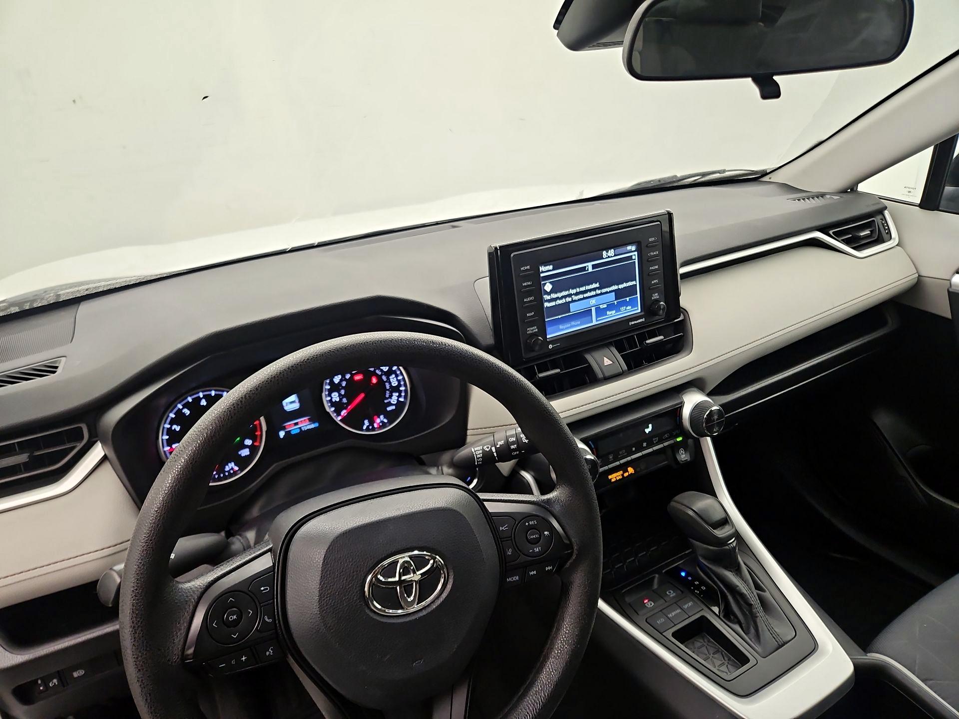 Thumbnail: 2022 Toyota RAV4 - 9