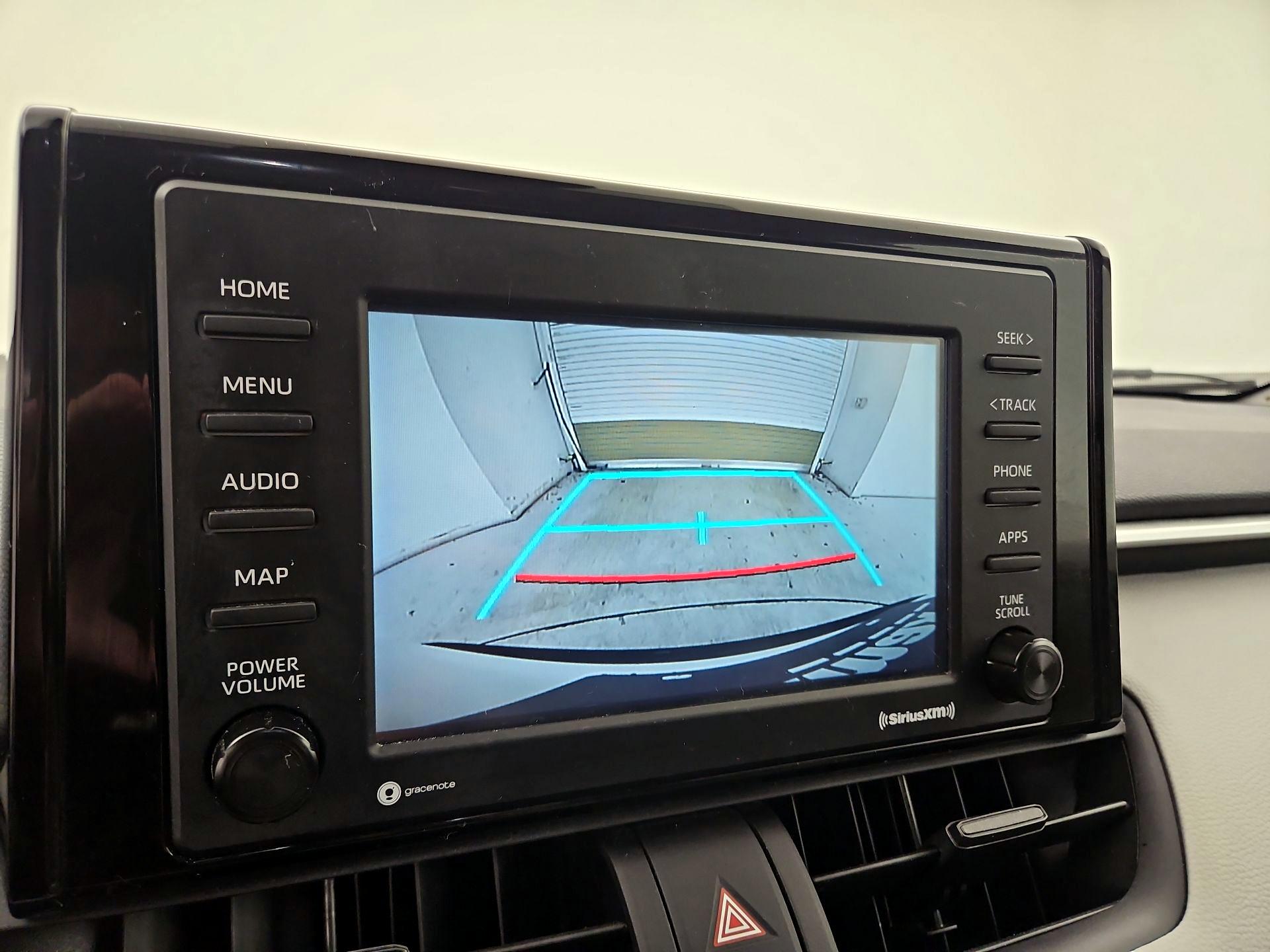 Thumbnail: 2022 Toyota RAV4 - 15