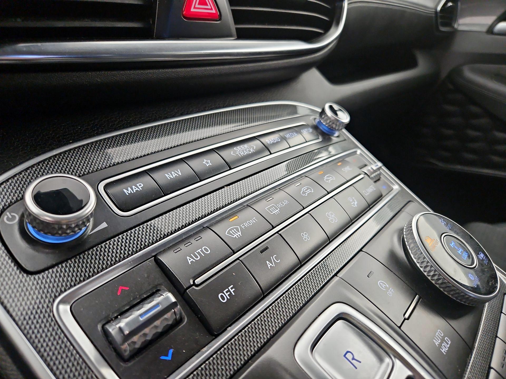 Thumbnail: 2023 Hyundai Santa Fe - 16