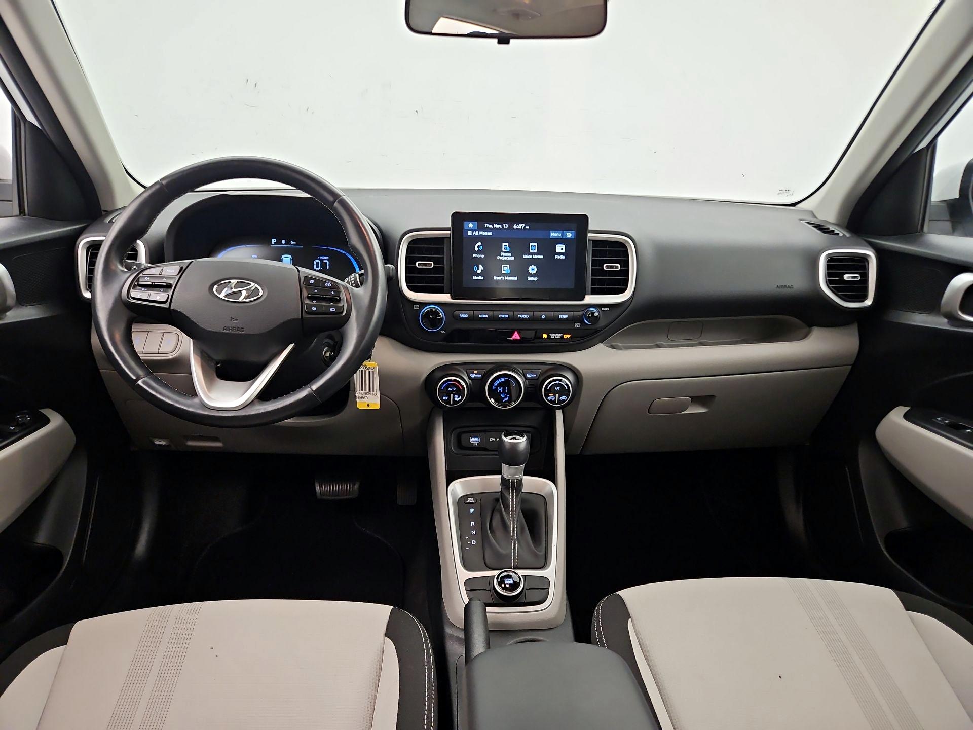 Thumbnail: 2023 Hyundai Venue - 9