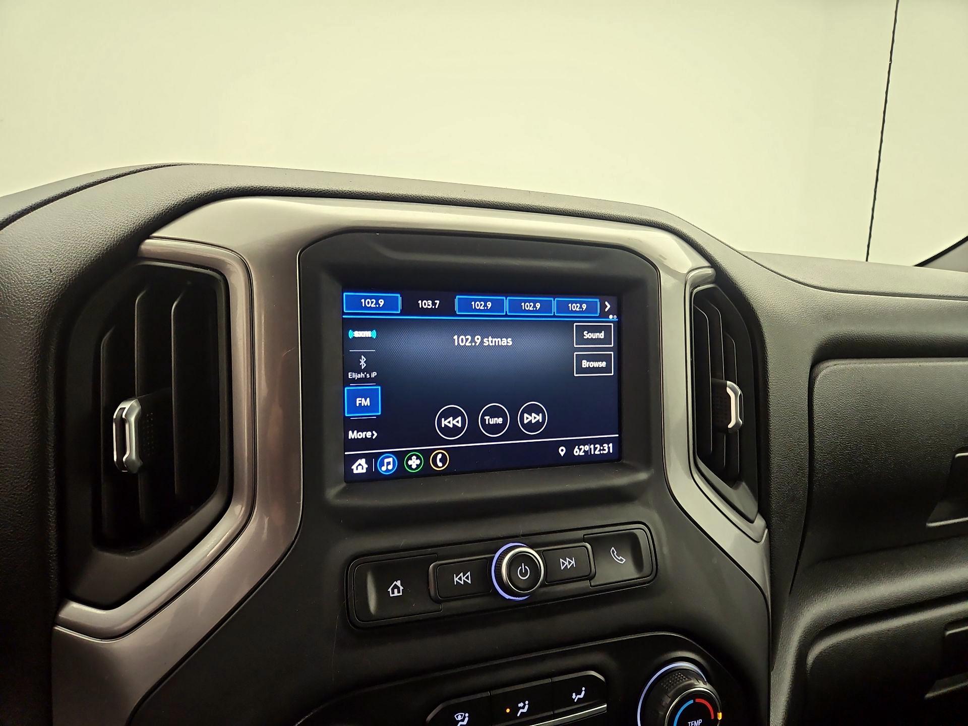 Thumbnail: 2020 Chevrolet Silverado 1500 - 15