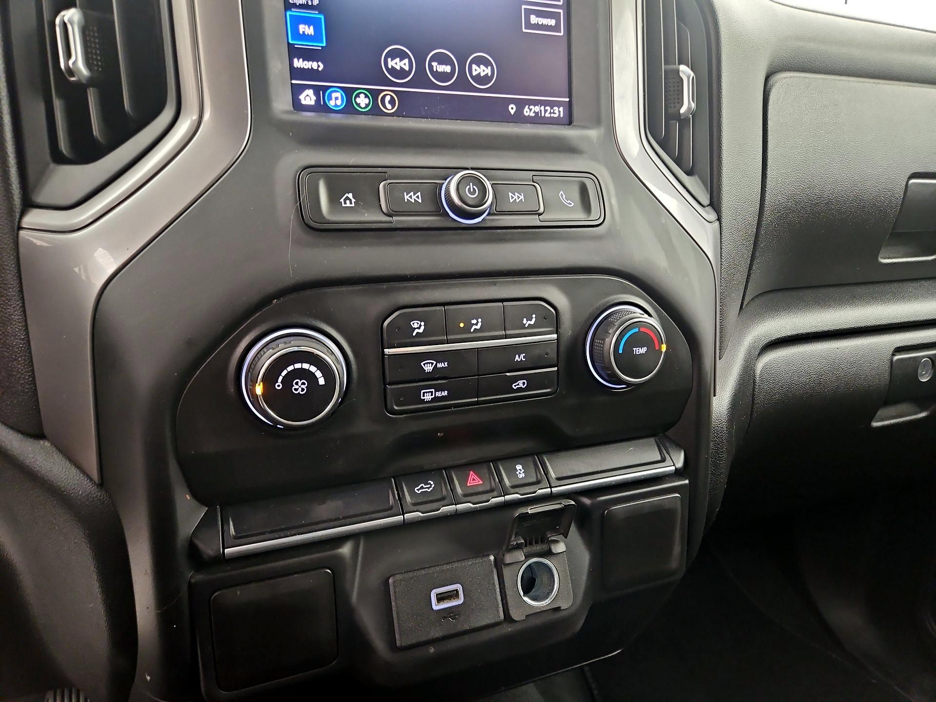 Thumbnail: 2020 Chevrolet Silverado 1500 - 16