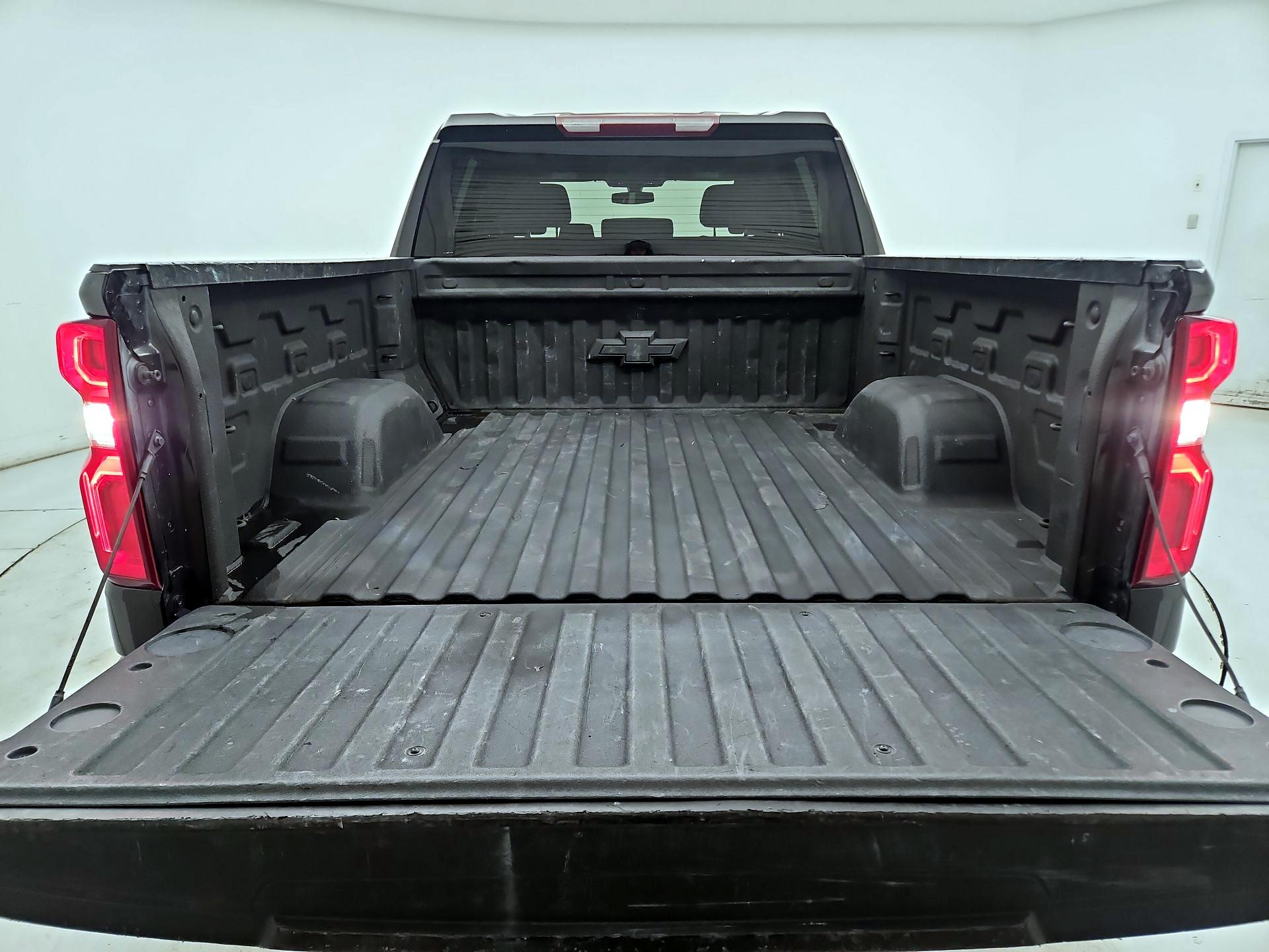 Thumbnail: 2020 Chevrolet Silverado 1500 - 20