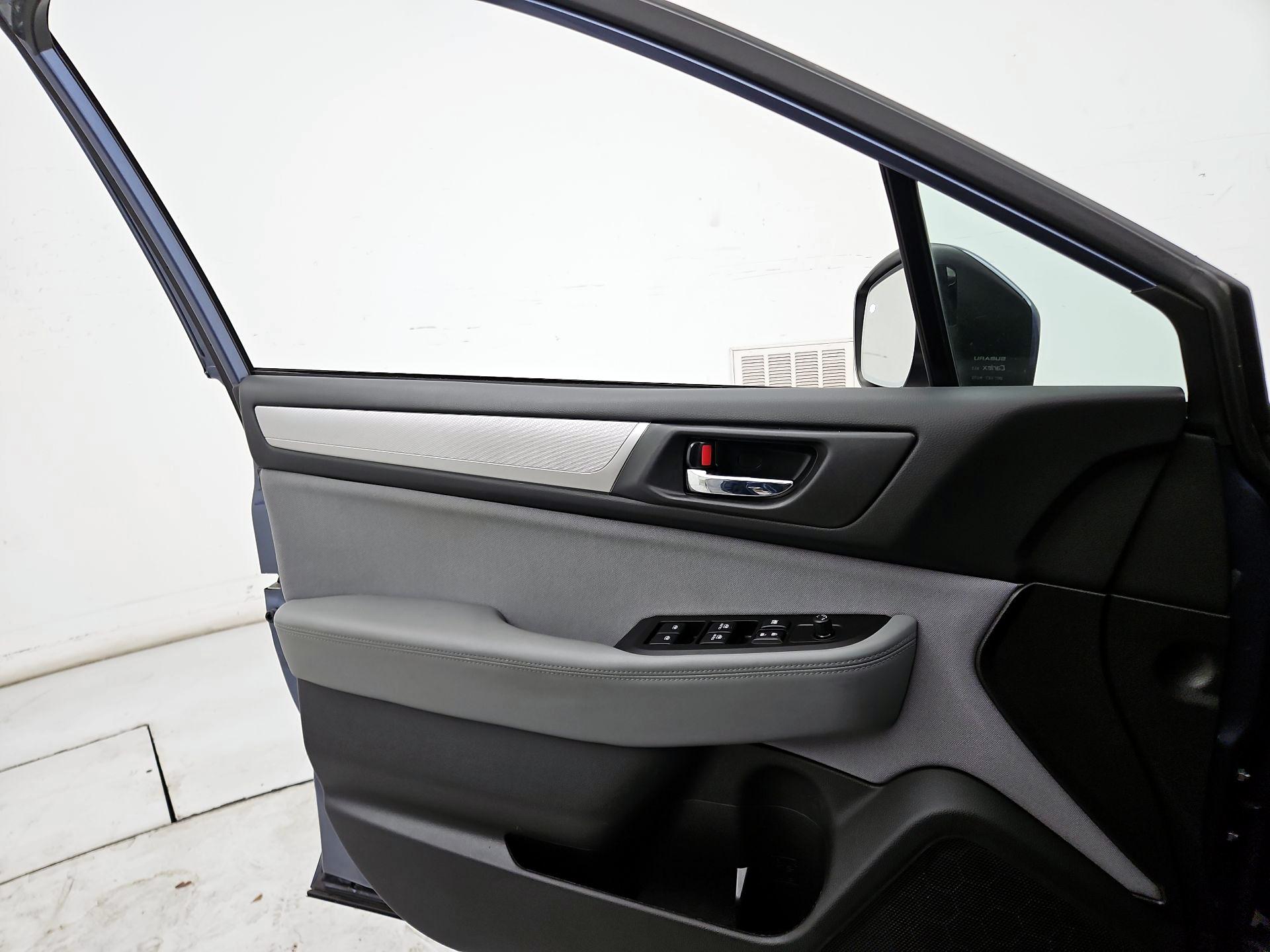 Thumbnail: 2018 Subaru Outback - 12