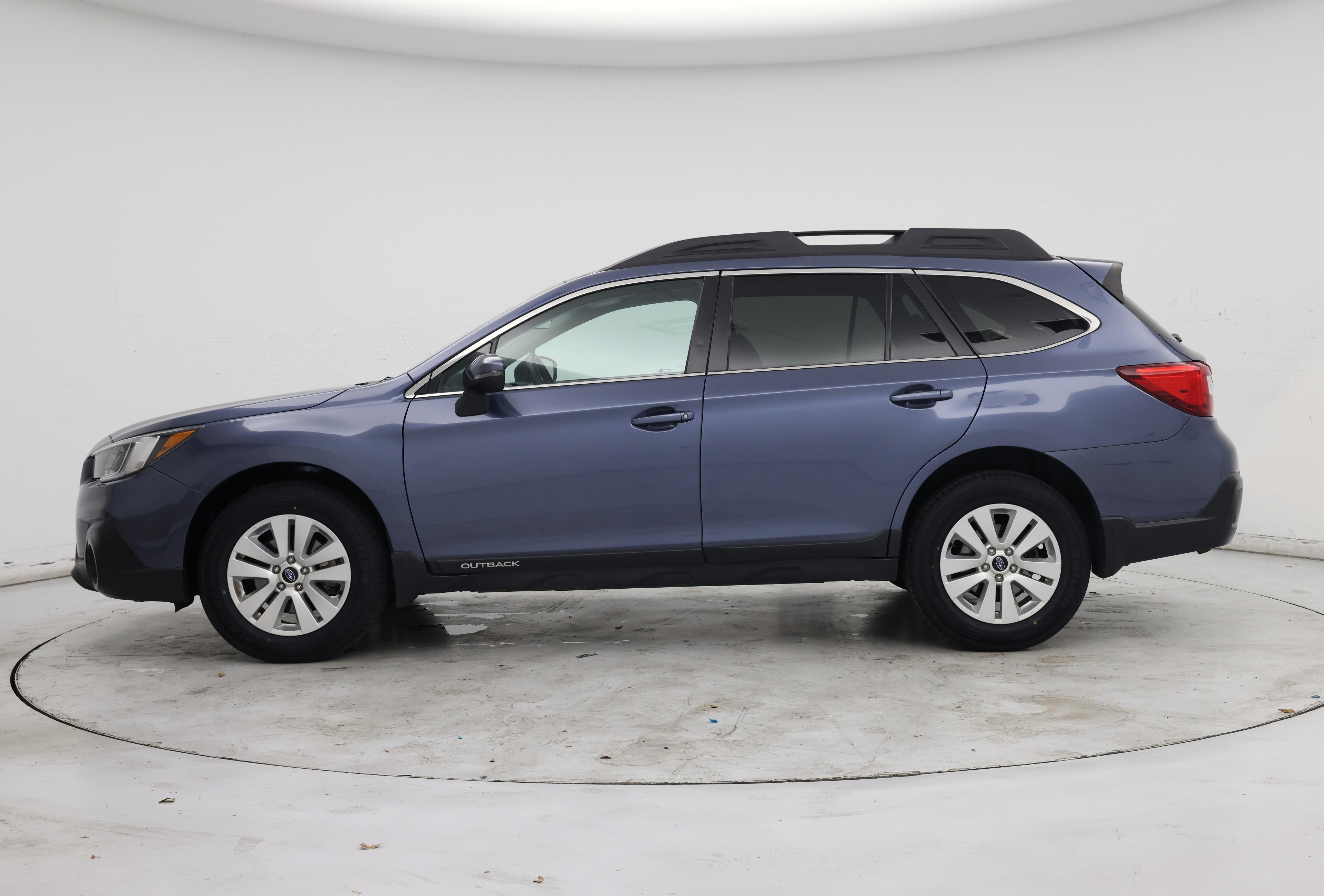 Thumbnail: 2018 Subaru Outback - 3