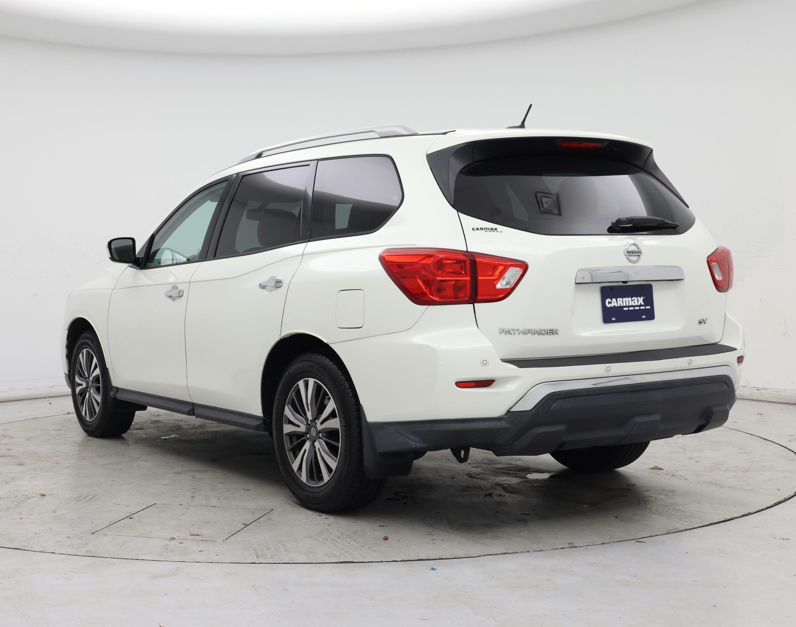 Thumbnail: 2017 Nissan Pathfinder - 2