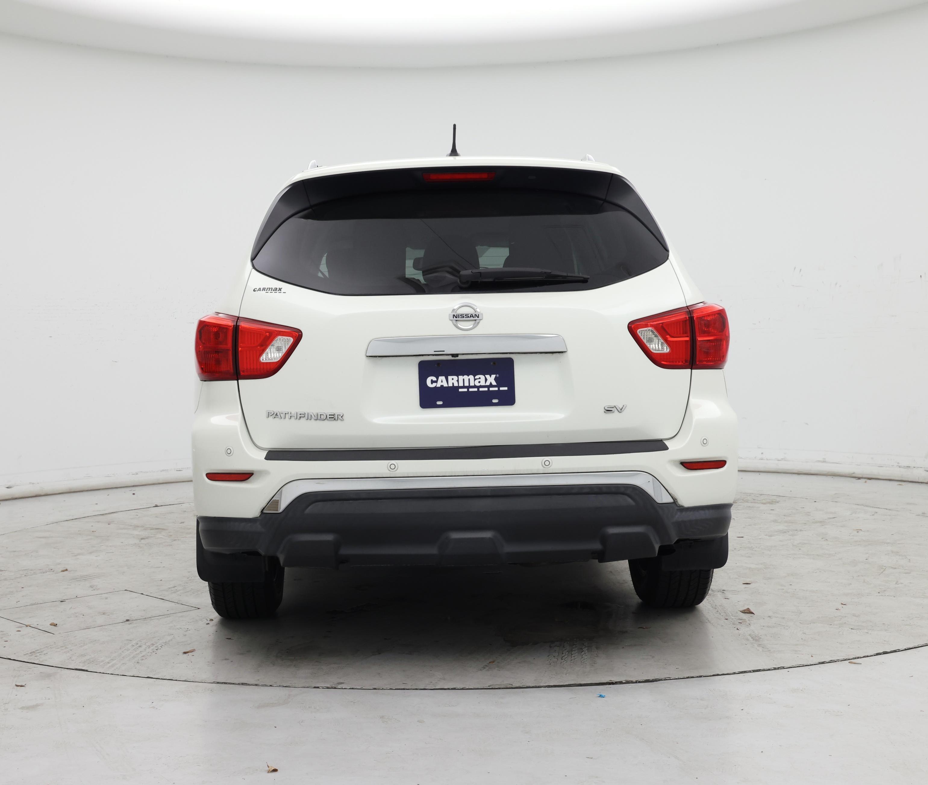 Thumbnail: 2017 Nissan Pathfinder - 6